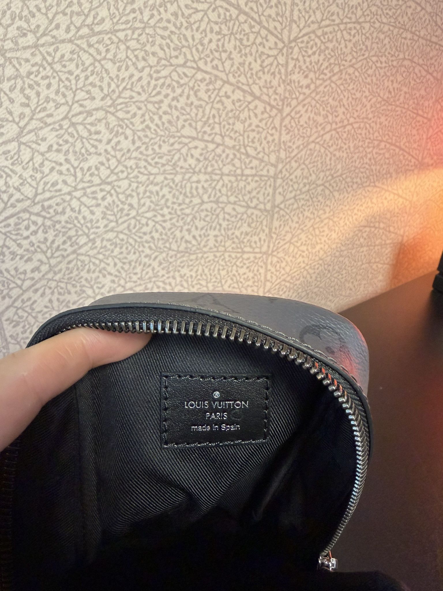 Louis Vuitton LOUIS VUITTON Phone Pouch NM – Monogram Eclipse M81321 Size ONE SIZE - 4 Thumbnail