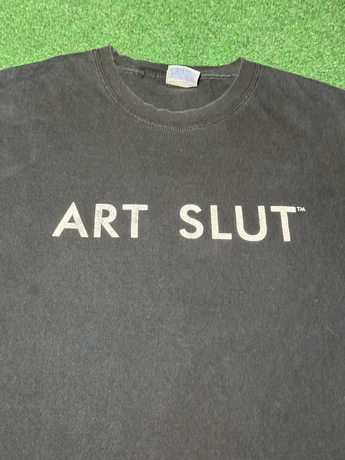 Vintage Vintage 90s Y2K Art Slut Grunge Funny Art Tee Black T Shirt Size US L / EU 52-54 / 3 - 2 Thumbnail