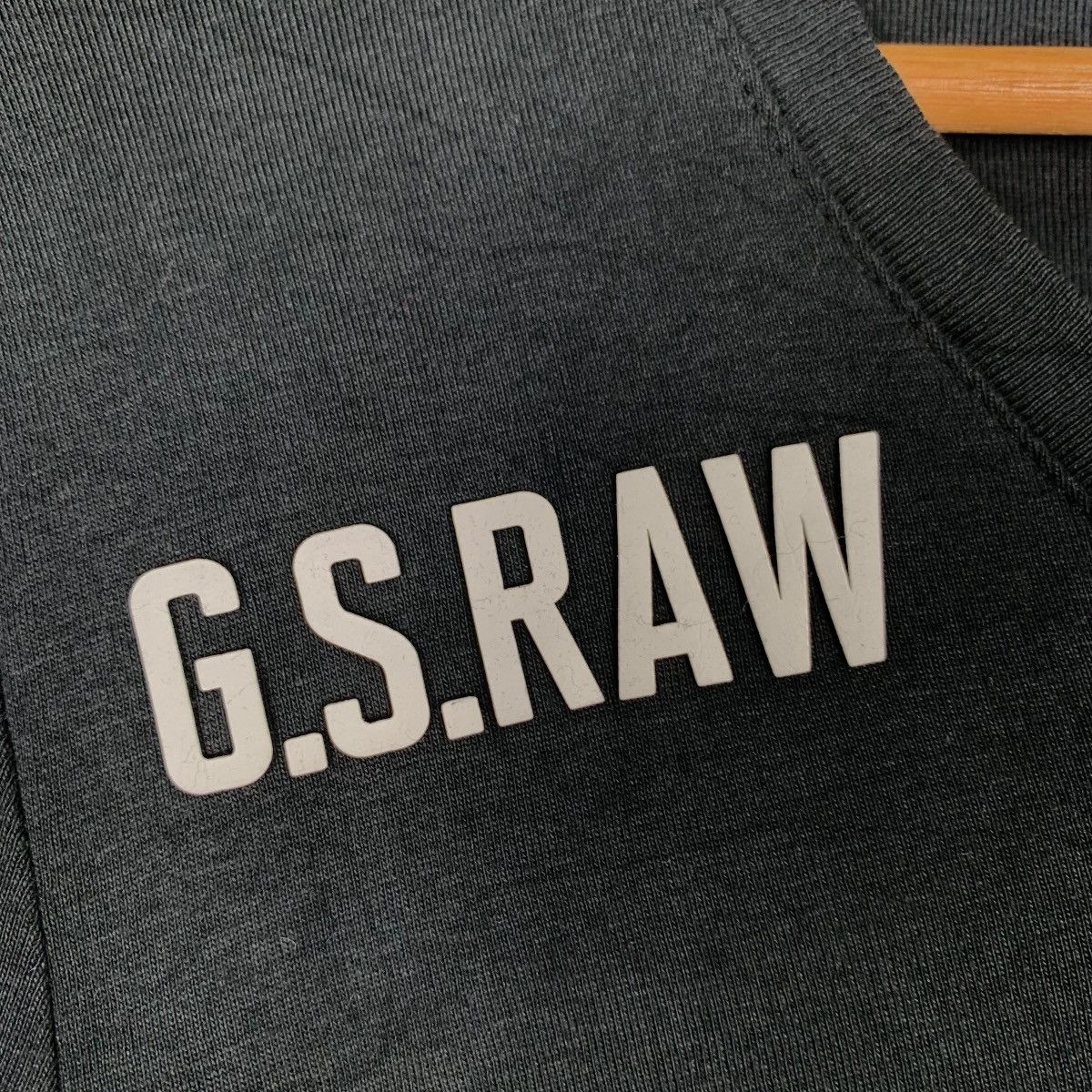 G-Star G-STAR RAW V NECK TEE #0275-C12 Size US S / EU 44-46 / 1 - 10 Thumbnail