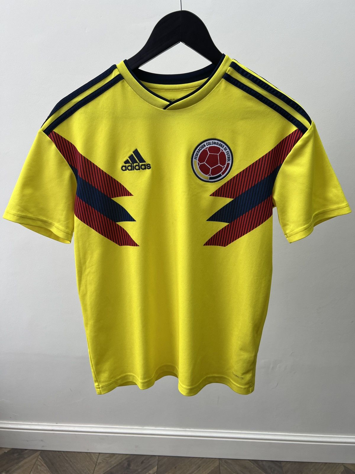 Adidas Colombia 2018 World Cup Home Kids Jersey Adidas Size US XXS / EU 40 - 2 Thumbnail