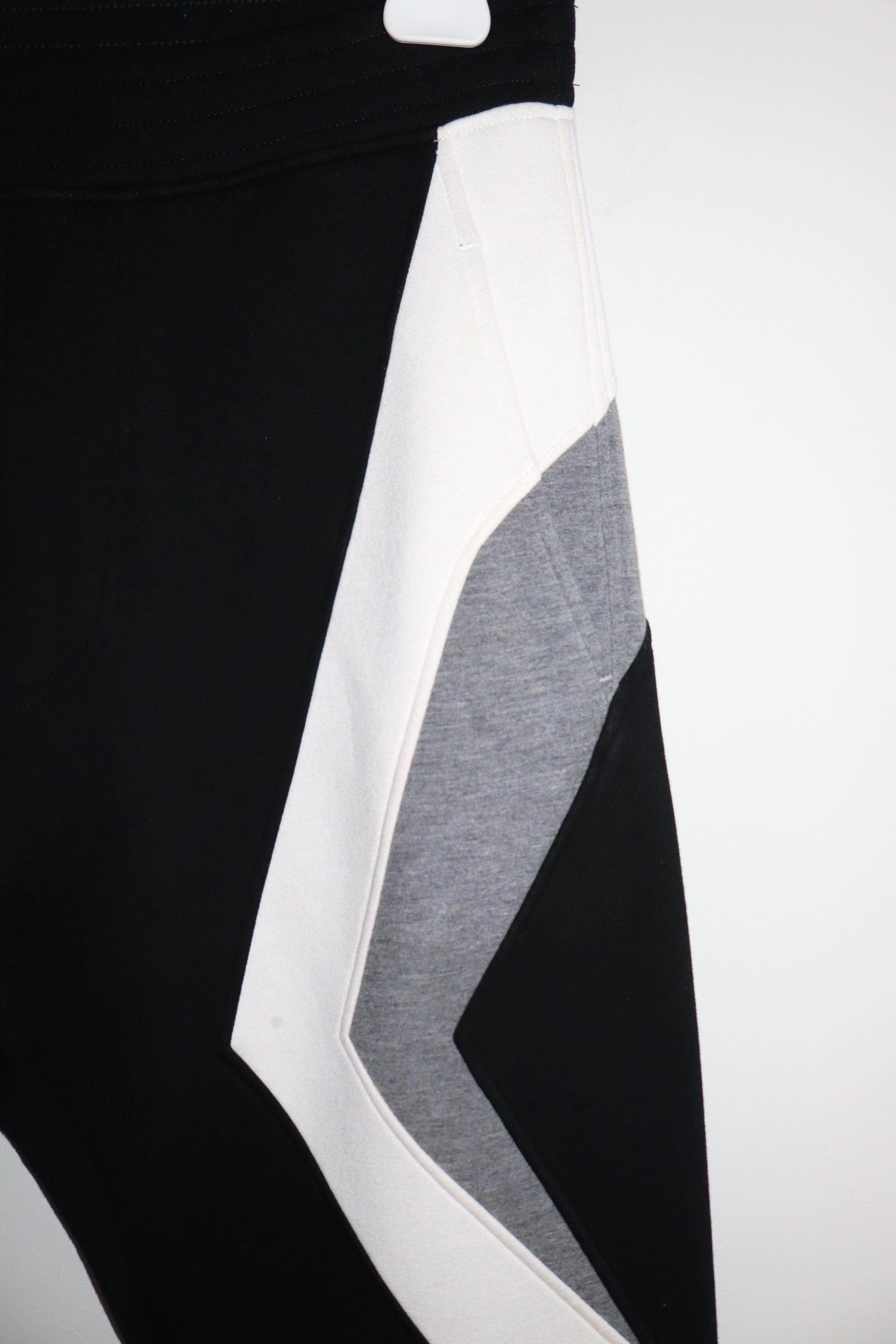 Neil Barrett Chevron neoprene inserts sweatpants Size US 32 / EU 48 - 5 Thumbnail