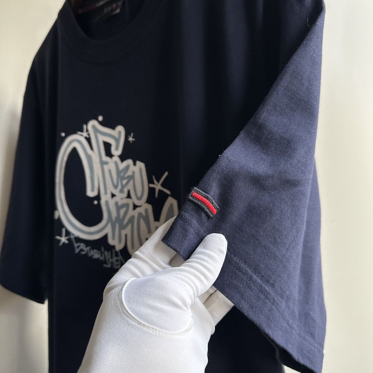 Fubu × Vintage VINTAGE Y2K FUBU BUG LOGO TEE Size US M / EU 48-50 / 2 - 7 Thumbnail