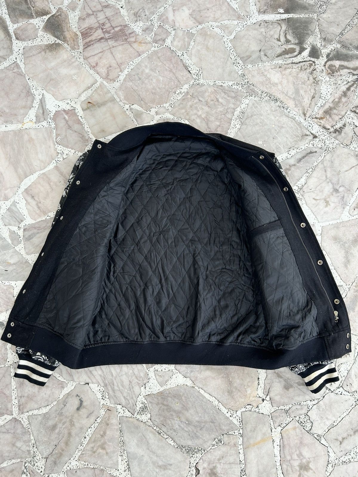 Japanese Brand Leather paisley bomber jacket y2k Size US L / EU 52-54 / 3 - 6 Thumbnail