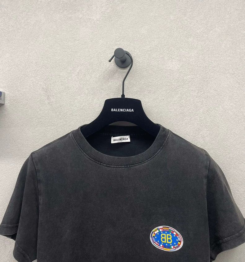 Other Balenciaga Black old short sleeves Size US S / EU 44-46 / 1 - 3 Thumbnail