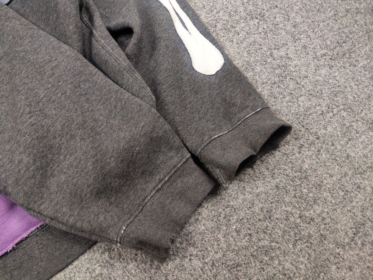Nike Rare reworked nike skeleton Logo vintage Sweatshirt Y2K Size US L / EU 52-54 / 3 - 10 Thumbnail