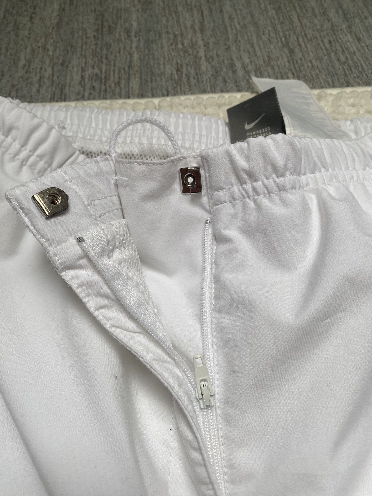 Nike × Vintage Nike Vintage W 3/4 nylon pants swoosh y2k 00s white drill Size 34" / US 12 / IT 48 - 8 Thumbnail