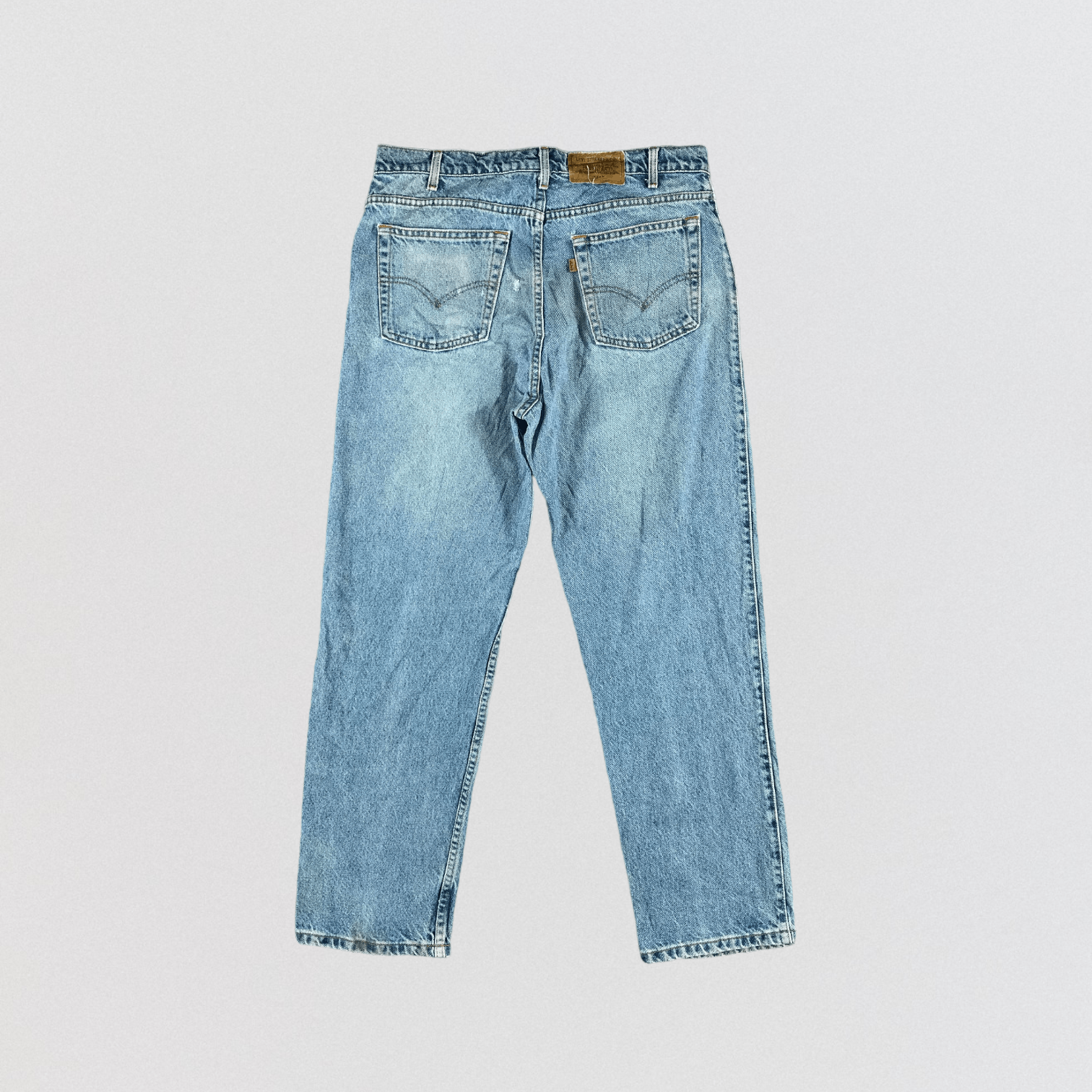 Levi's × Vintage Vintage Blue Wash Levis 540 Jeans-JM3117 Size US 35 - 2 Thumbnail