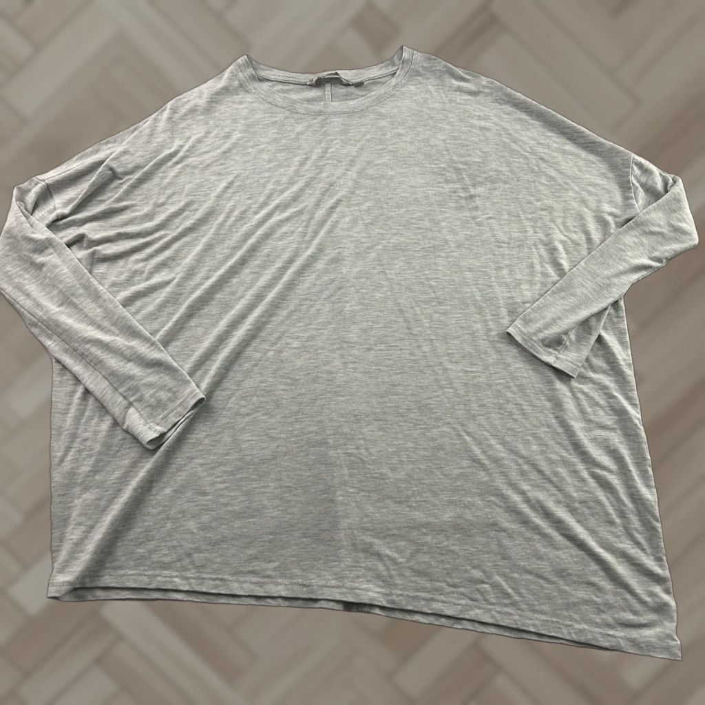 Athleta Athleta Oversized Gray Blouse Women's Small Relaxed Cloudlight Top Size S / US 4 / IT 40 - 1 Thumbnail