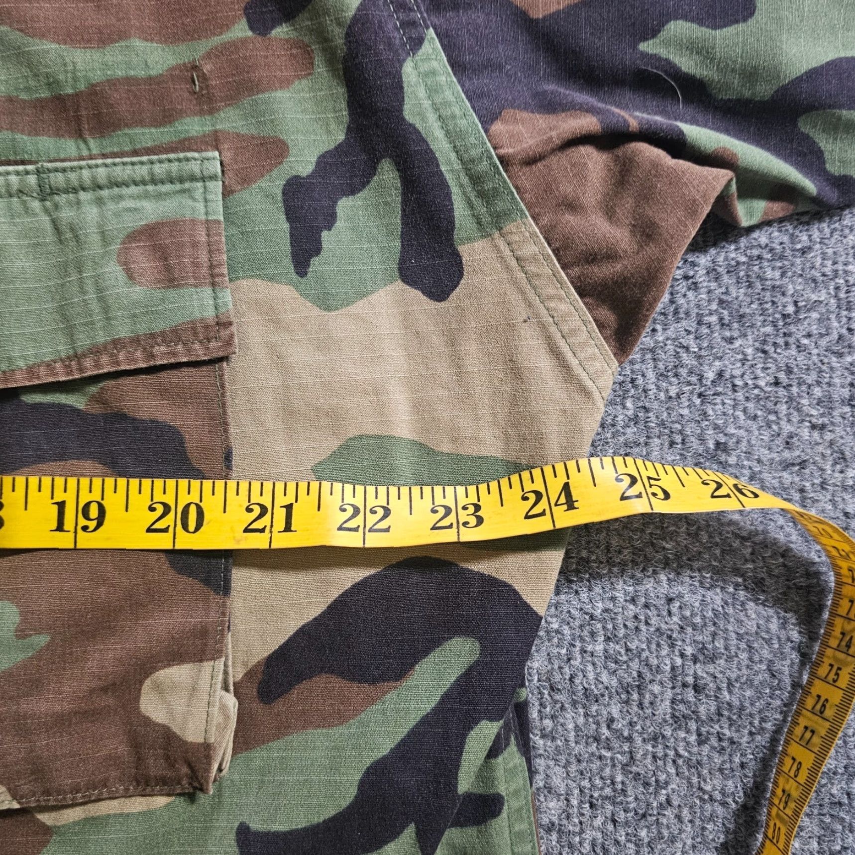 Vintage US Military Issued Shirt Men Medium Green Woodland Camo Combat Field Jacket Shirt Jacket Mens M Green Camouflage Military Jacket May Not be Accurate Size US M / EU 48-50 / 2 - 6 Thumbnail