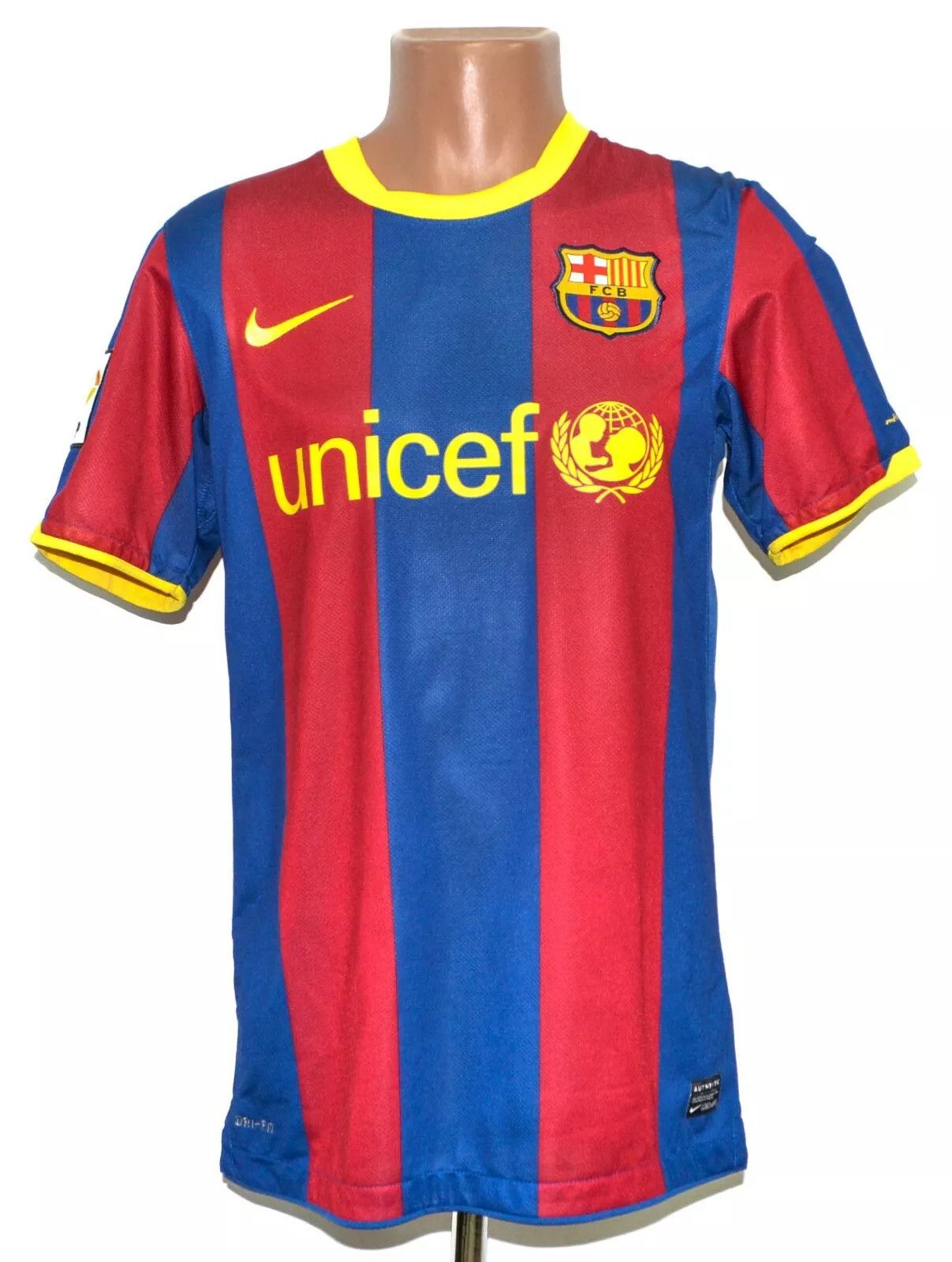 Nike BARCELONA 2010/2011 FOOTBALL SHIRT JERSEY NIKE SIZE S ADULT Size US S / EU 44-46 / 1 - 1 Thumbnail