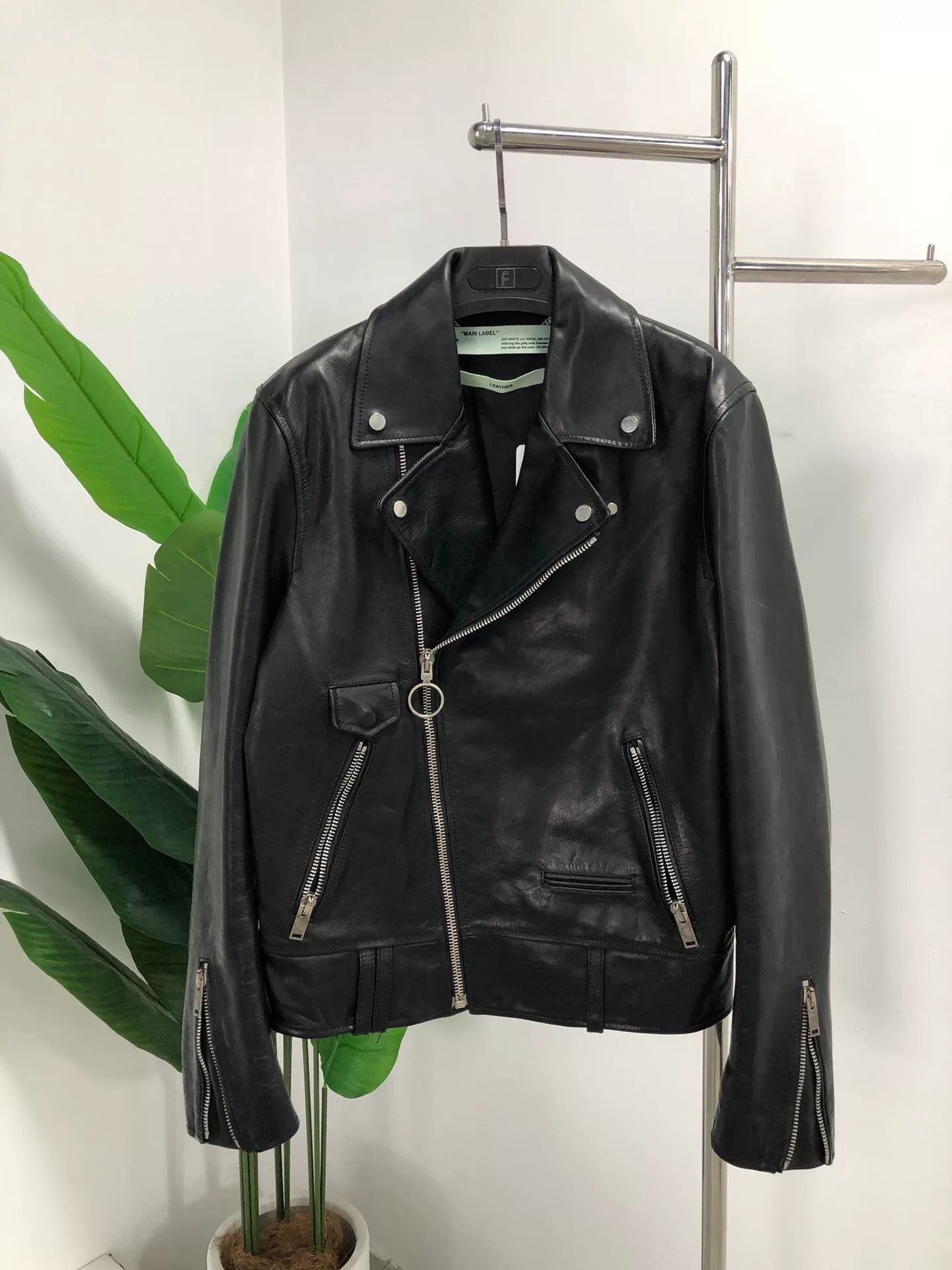 Off-White off white graffiti logo leather jacket Size US L / EU 52-54 / 3 - 1 Thumbnail