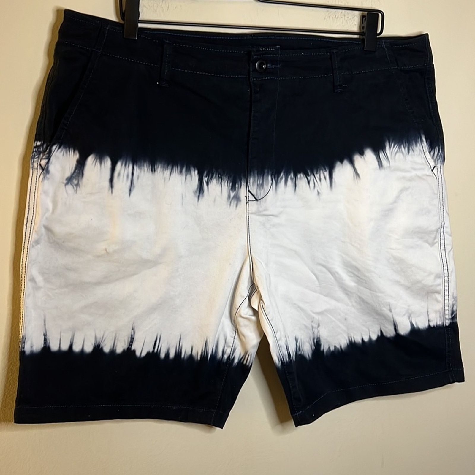 Lucky Brand Lucky Brand Stretch Tie Dye Flat Front Short Size 36 Size US 36 / EU 52 - 6 Thumbnail