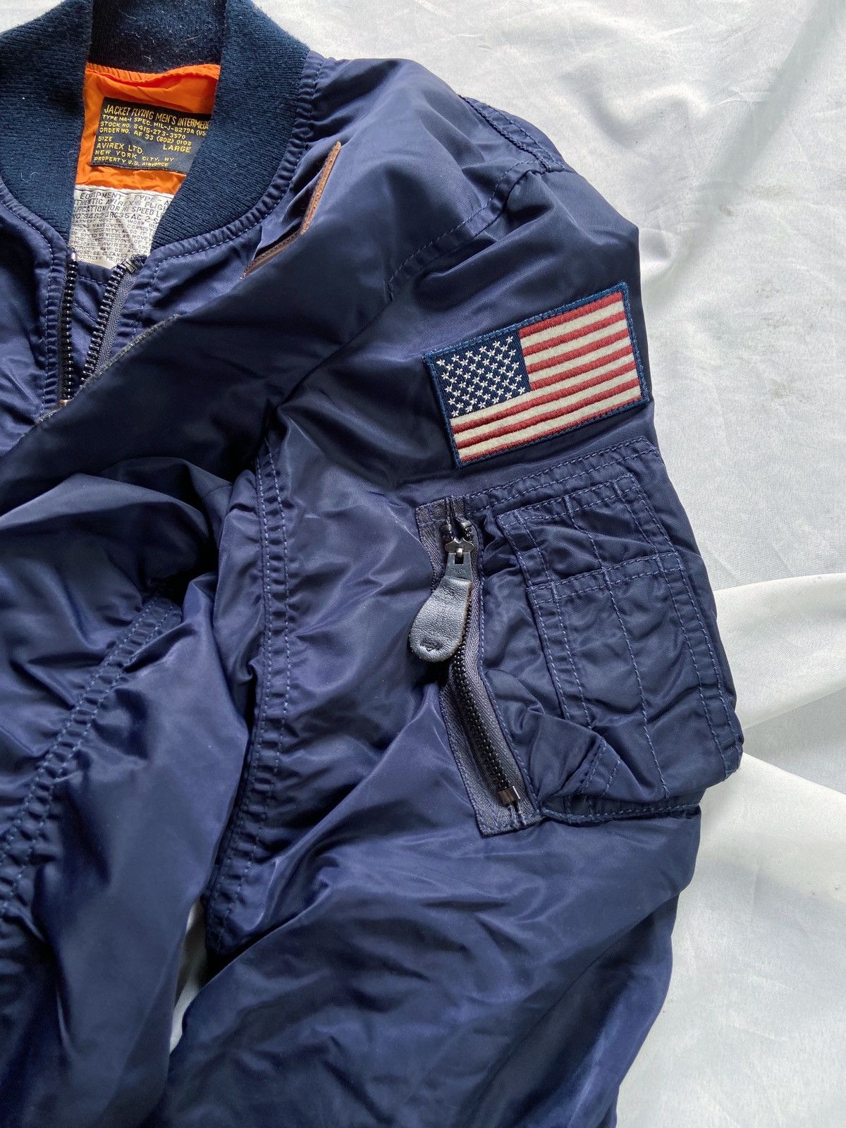 Avirex VINTAGE AVIREX GLADIATORS VFA 106 USN FLIGHT BOMBERS Size US S / EU 44-46 / 1 - 5 Thumbnail