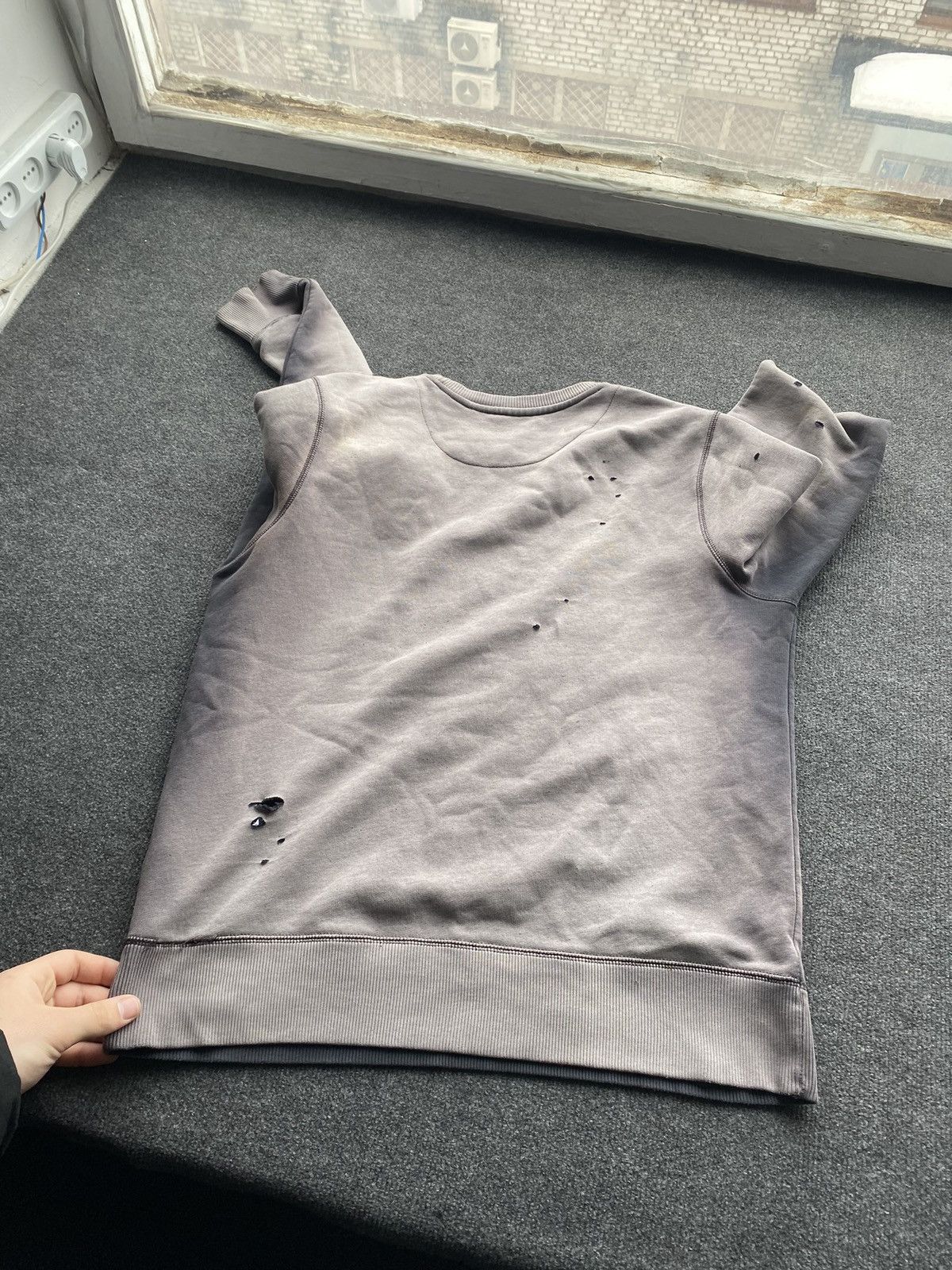 Nike 🔥NIKE DISTRESSED Dirty ripped men sweatshirt rare y2k punk Size US L / EU 52-54 / 3 - 21 Thumbnail