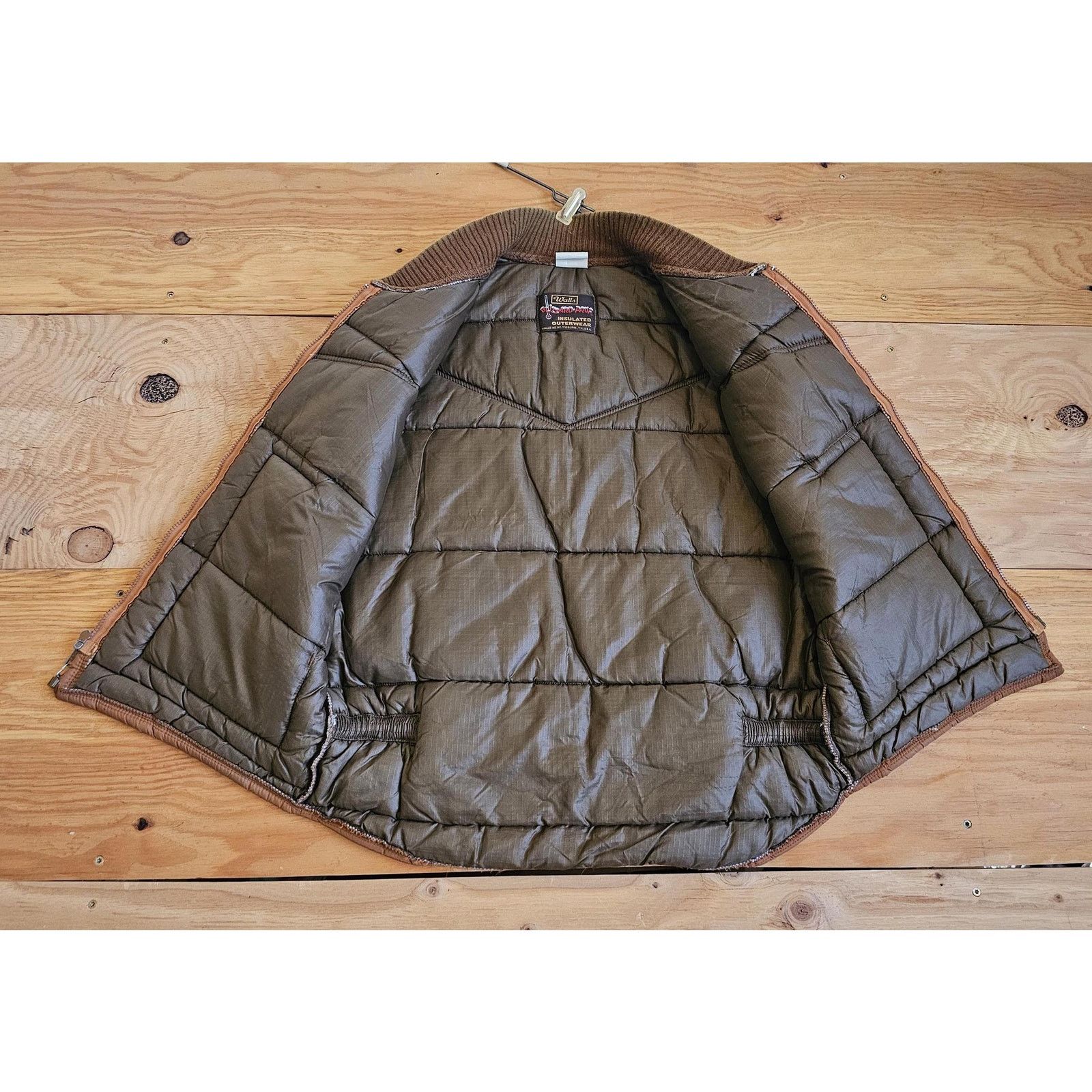 Walls Walls Blizzard Pruf Down Quilted Puffer Zip Up Vest L 1970s Size US L / EU 52-54 / 3 - 4 Thumbnail
