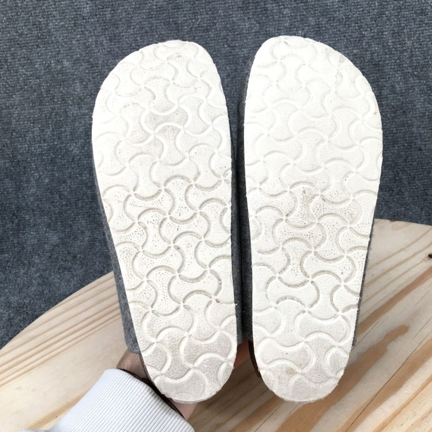 Vintage Universal Thread Sandals Womens 7.5 Grey Fabric Mule Slip On Comfort Clogs Shoes Womens Shoes Size US 8 / IT 38 - 7 Thumbnail