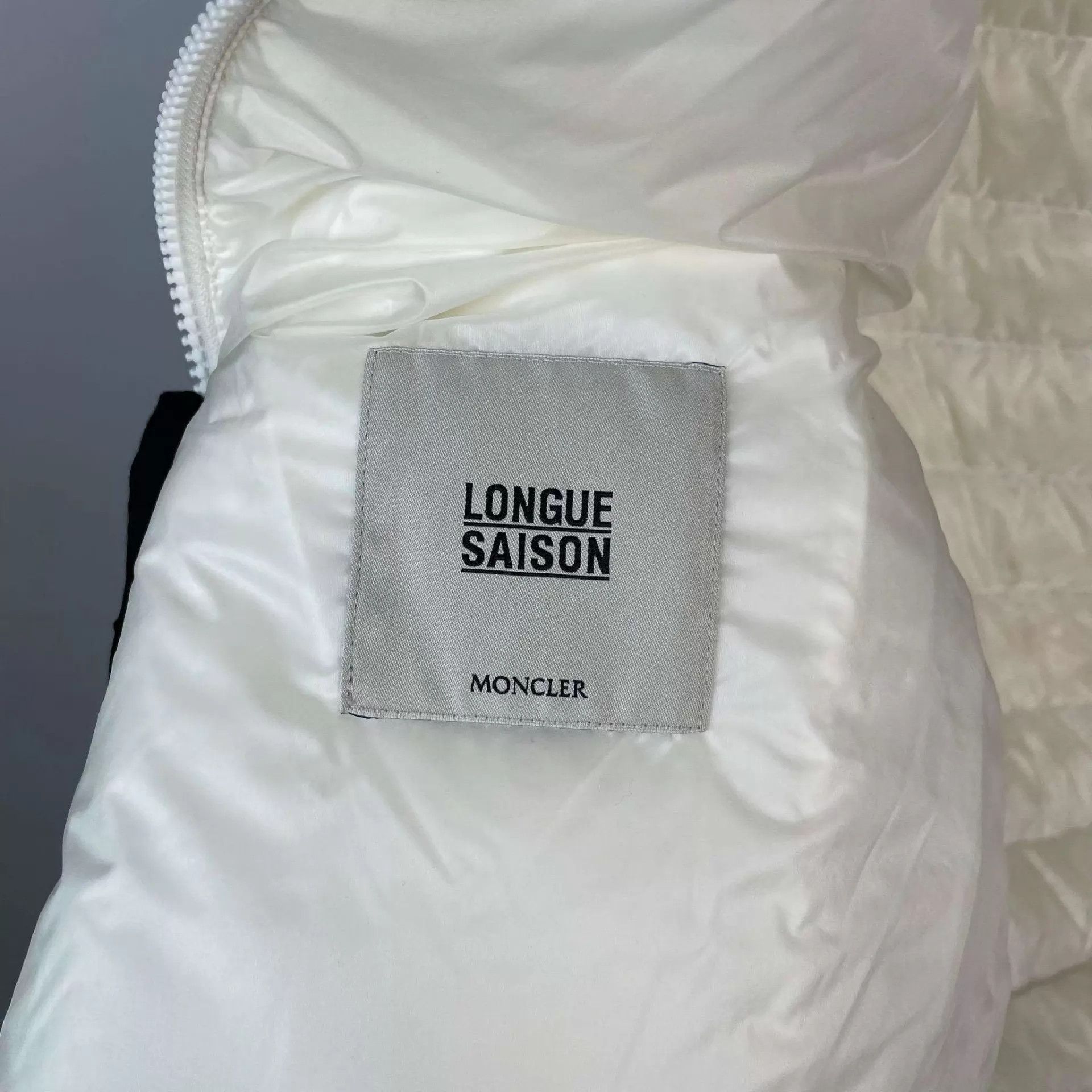 Moncler Moncler Hooded Down Jacket Size 1 White 260331YXYZF01 Size US S / EU 44-46 / 1 - 7 Thumbnail