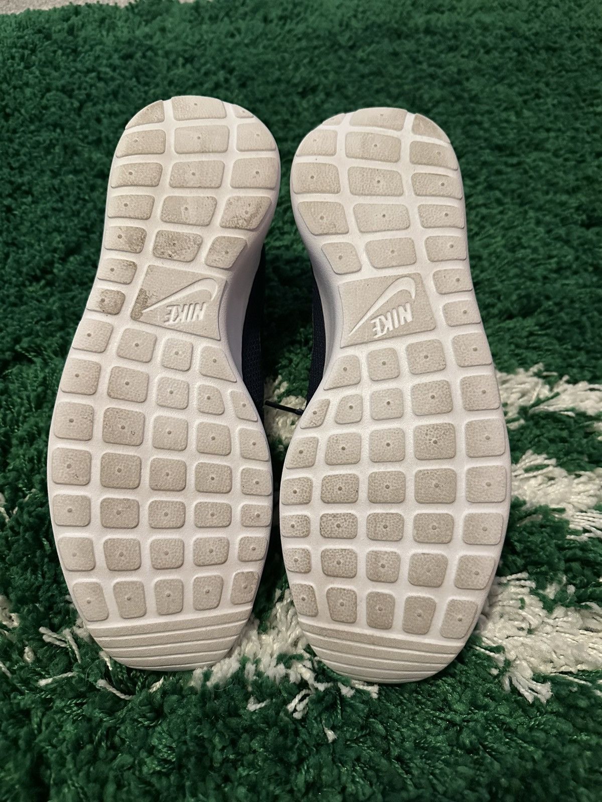 Nike Nike Roshe One Navy Sneakers 11 Size US 11 / EU 44 - 6 Thumbnail