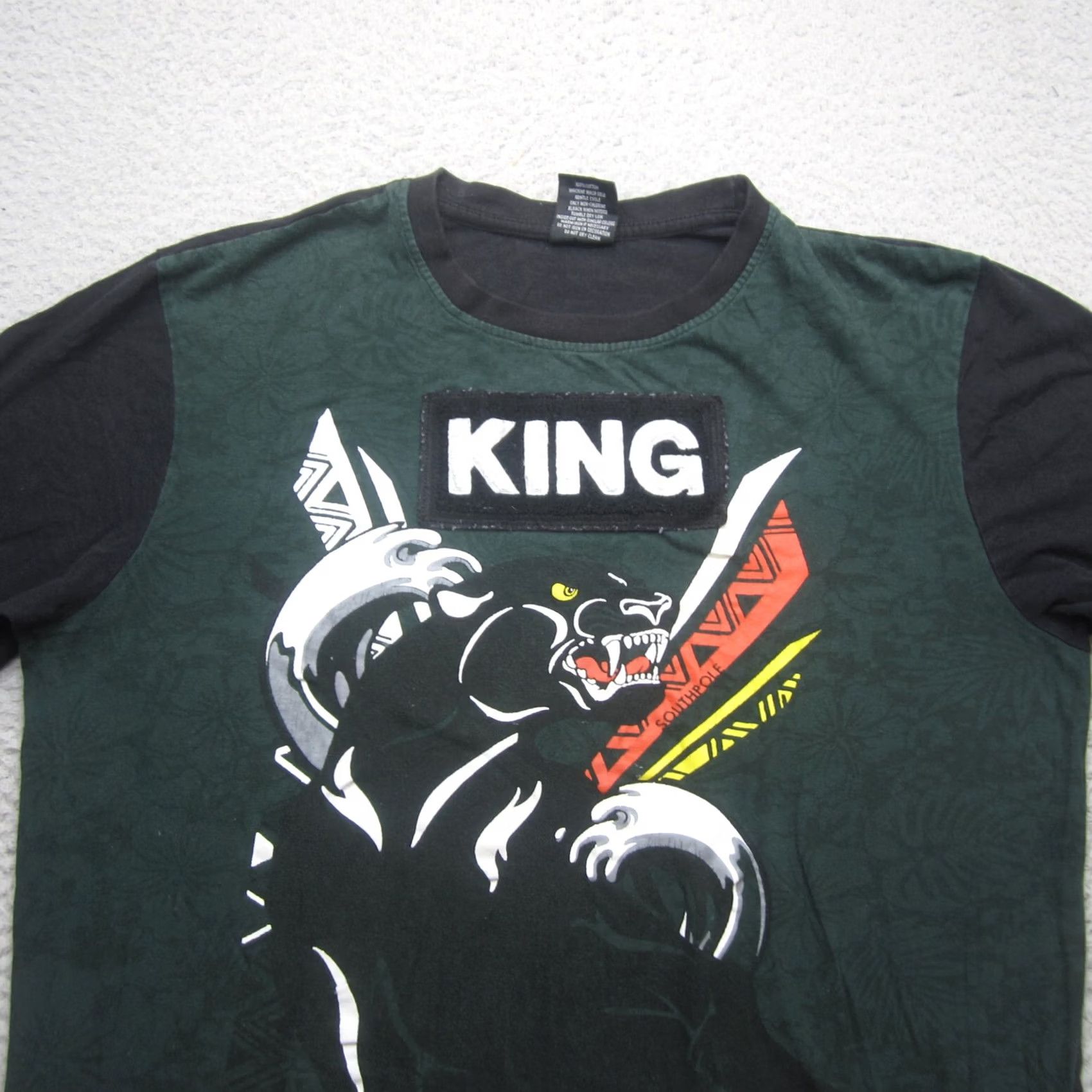 Southpole VINTAGE Southpole Shirt Mens Large Green King Jaguar Print Streetwear 90s Y2K Hiphop Mens Shirts Size US L / EU 52-54 / 3 - 4 Thumbnail