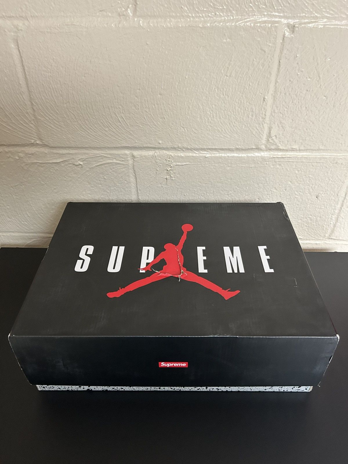 Jordan Brand × Supreme Supreme Air Jordan 5 Size US 11 / EU 44 - 14 Thumbnail