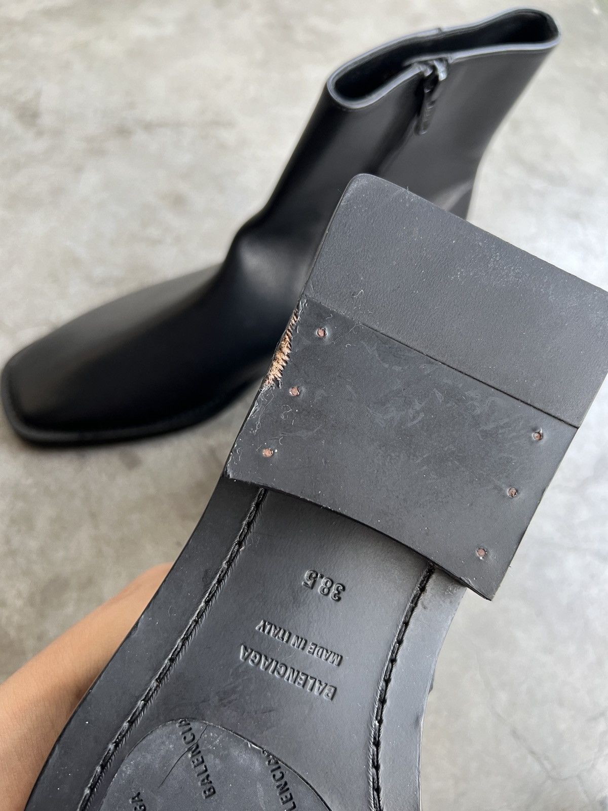 Balenciaga Balenciaga - Square Heel Logo Rim Ankle Boots Size US 6 / EU 39 - 9 Thumbnail