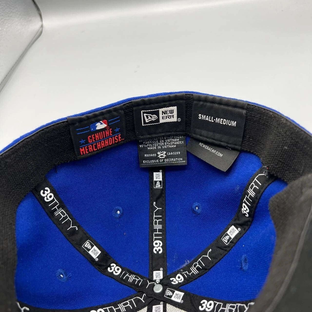 New Era Kansas City Royals Hat Men Small-Medium Blue Stretch Fitted Size ONE SIZE - 5 Thumbnail