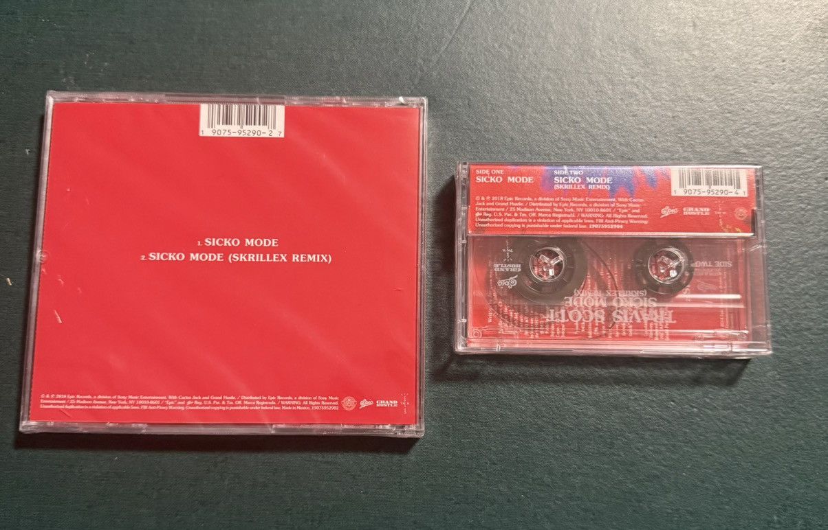 Travis Scott Travis Scott Sicko Mode Remix CD + Casette Set Size ONE SIZE - 2 Thumbnail