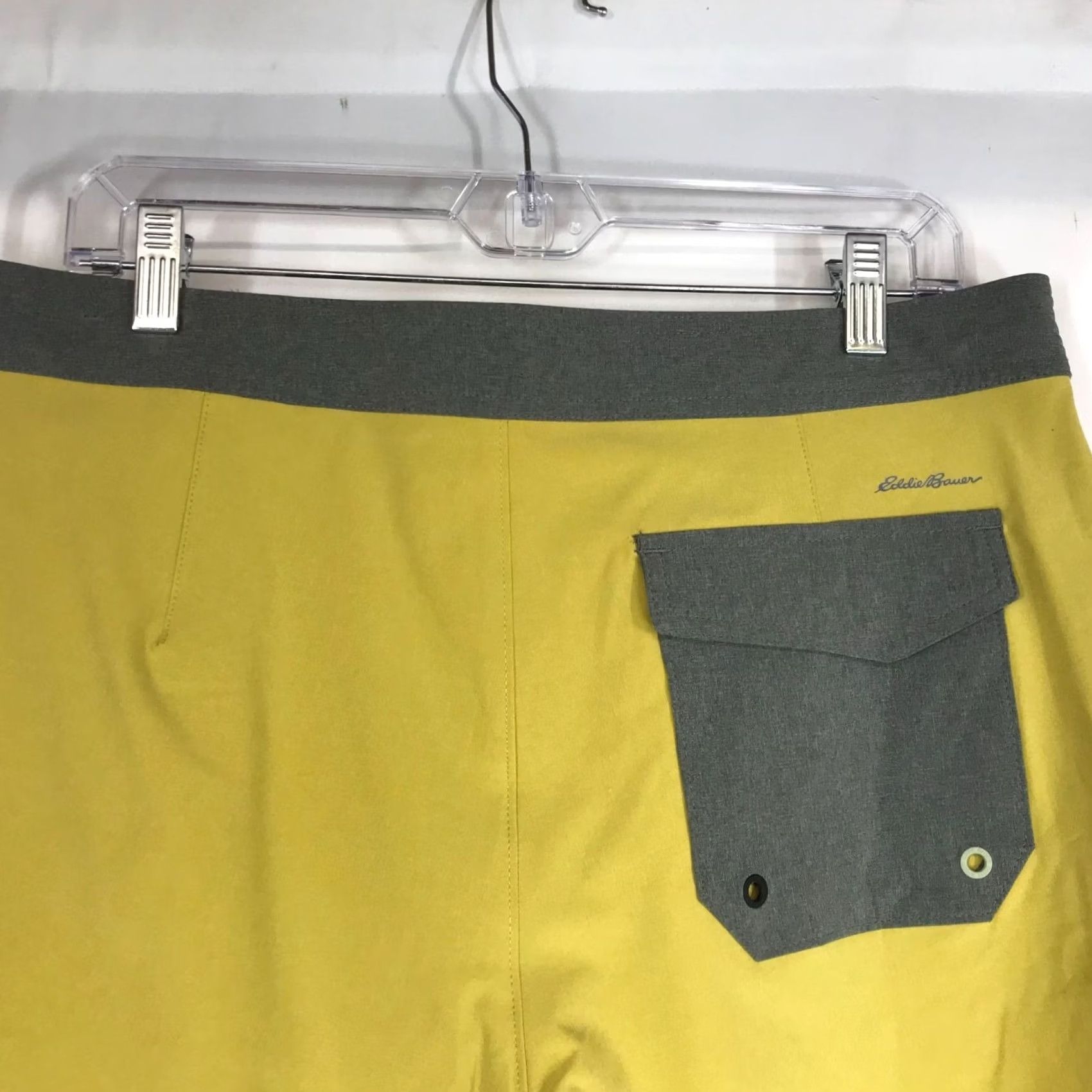 Eddie Bauer Eddie Bauer Mens 34 Gold MR AMPHIB BOARD SHORTS Size US 34 / EU 50 - 5 Thumbnail