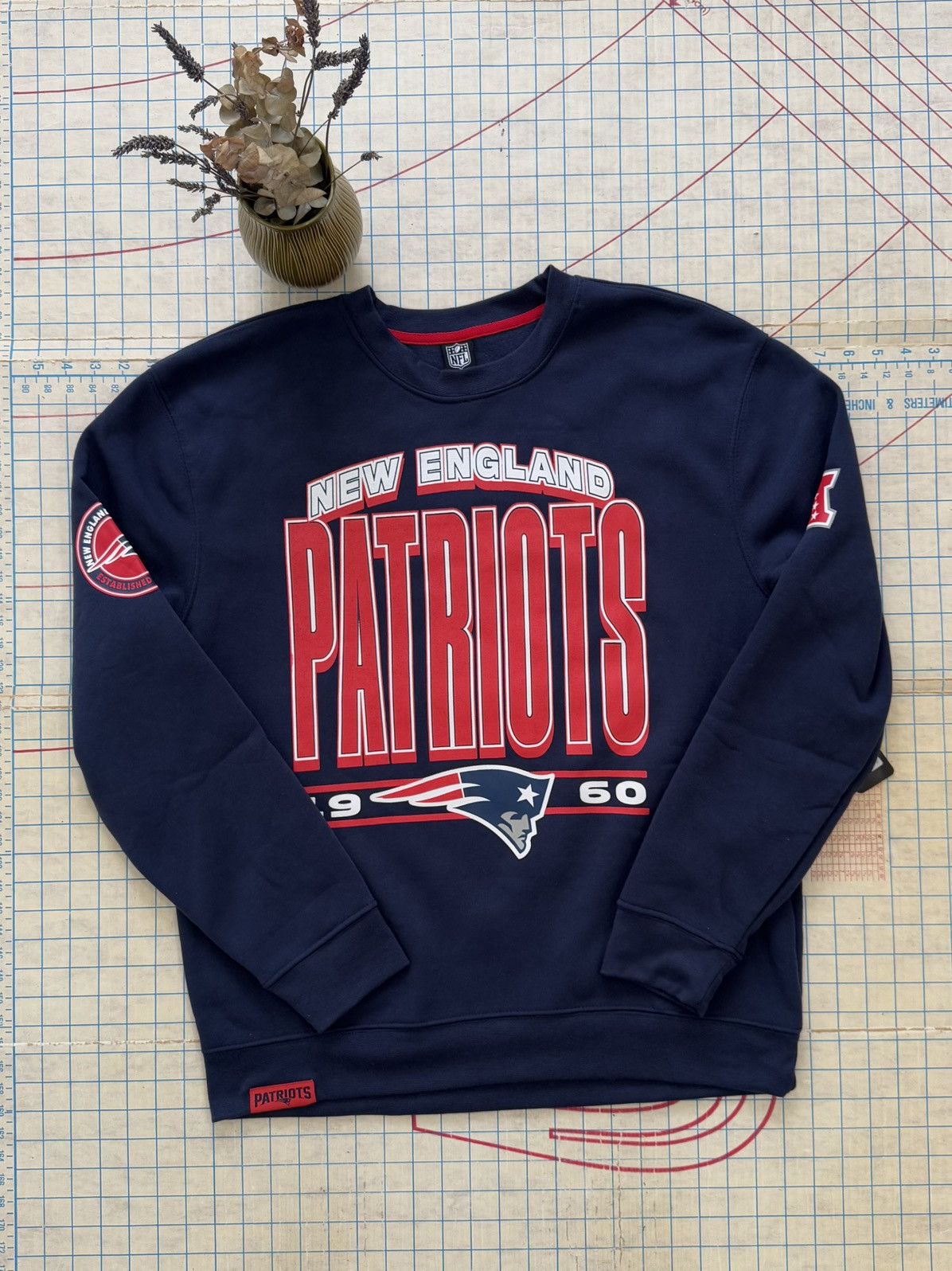 NFL NWT NFL Team Apparel New England Patriots Crewneck Sweater L Size US L / EU 52-54 / 3 - 6 Thumbnail