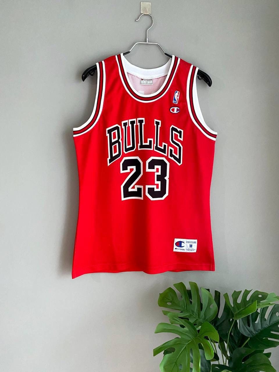 Champion Vintage 90s NBA Basketball Jersey Chicago Bulls #23 JORDAN M Size US M / EU 48-50 / 2 - 1 Thumbnail