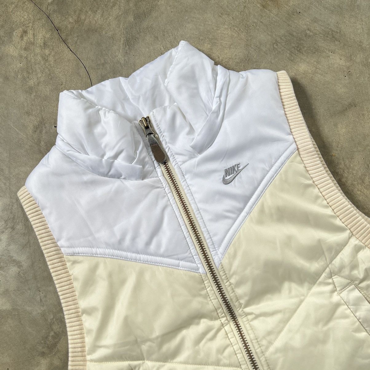Nike 2000’s Nike Vest Puffer Jacket Size US L / EU 52-54 / 3 - 2 Thumbnail