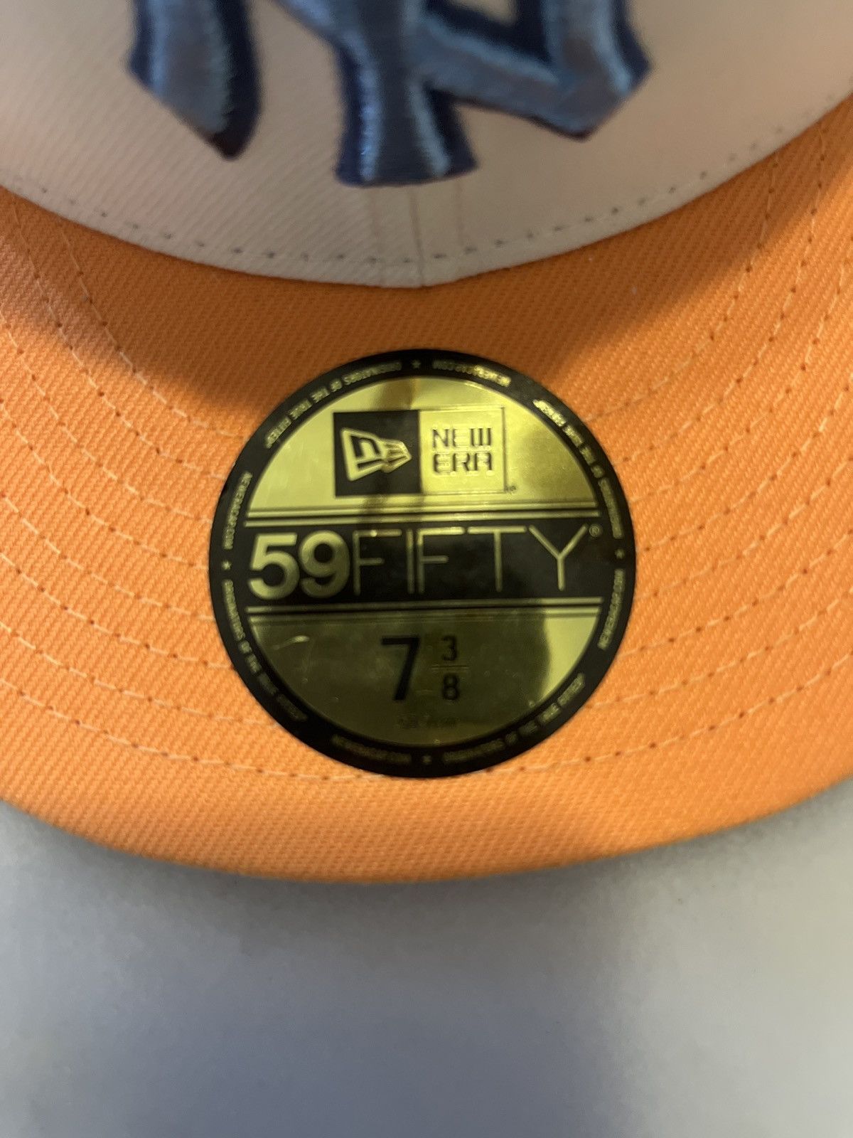 New Era Yankees Fitted Hat 7 3/8 Never Worn Size ONE SIZE - 2 Thumbnail