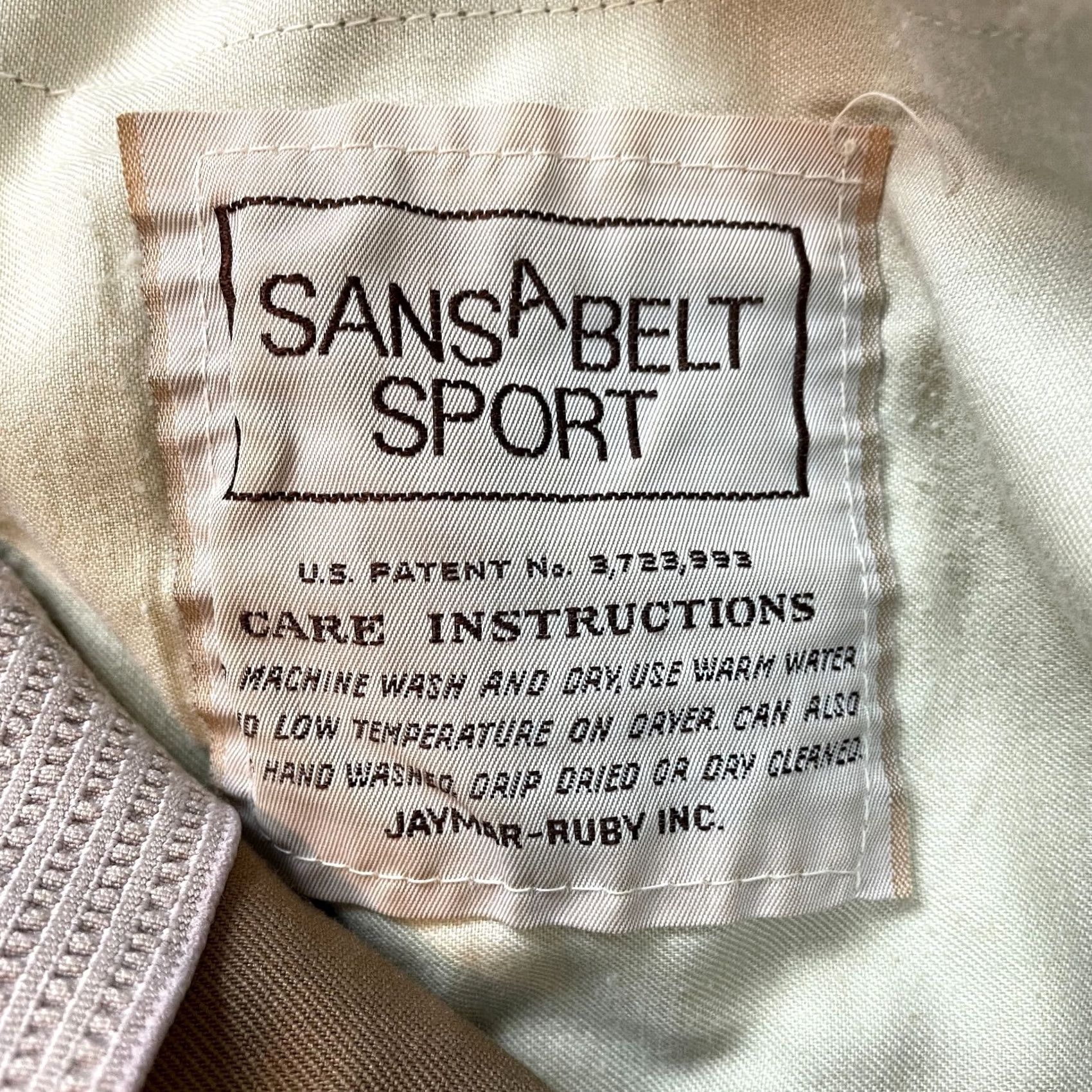 Vintage VINTAGE SansABelt Chino Shorts Mens 36 Brown 7 Inch Pleated Pocket Short 7in Regular Rise Home? Size US 36 / EU 52 - 3 Thumbnail