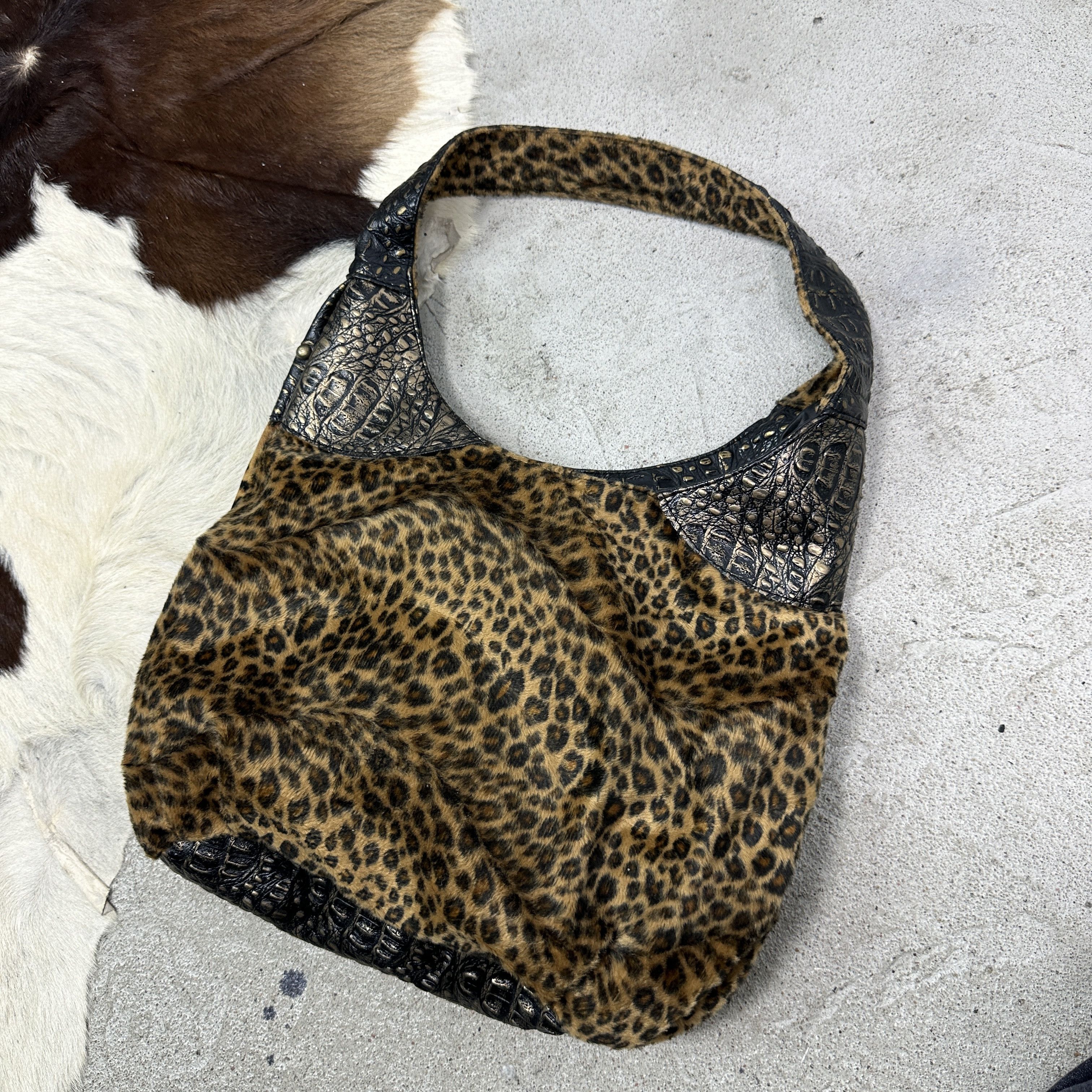 Vintage Vintage Avant Garde Cheetah Hobo Bag 00s Size ONE SIZE - 4 Thumbnail