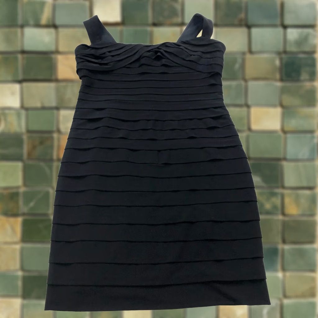 Ralph Lauren Lauren Ralph Lauren Dress 14 Black Sheath Tiered Above Knee Length MINT Size XL / US 12-14 / IT 48-50 - 1 Thumbnail