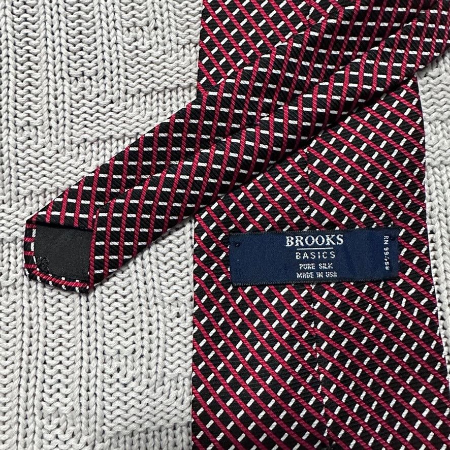 Brooks Brothers Brooks Brothers basics red and black plaid silk tie Size ONE SIZE - 3 Thumbnail
