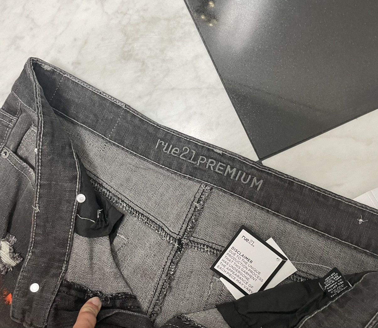rue21 🔥 Distressed and painted skinny jeans Size US 32 / EU 48 - 2 Thumbnail