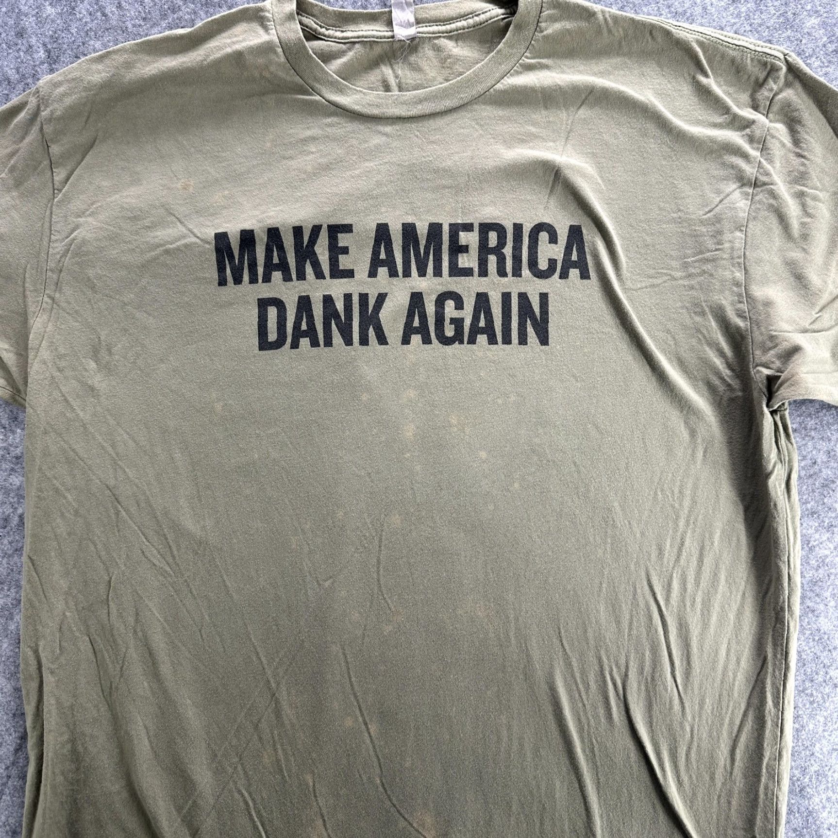 Next Level Next Level Shirt Mens 2XL Olive Green Funny Graphic Make America Dank Again Flying Saucer Beer Size US XXL / EU 58 / 5 - 4 Thumbnail