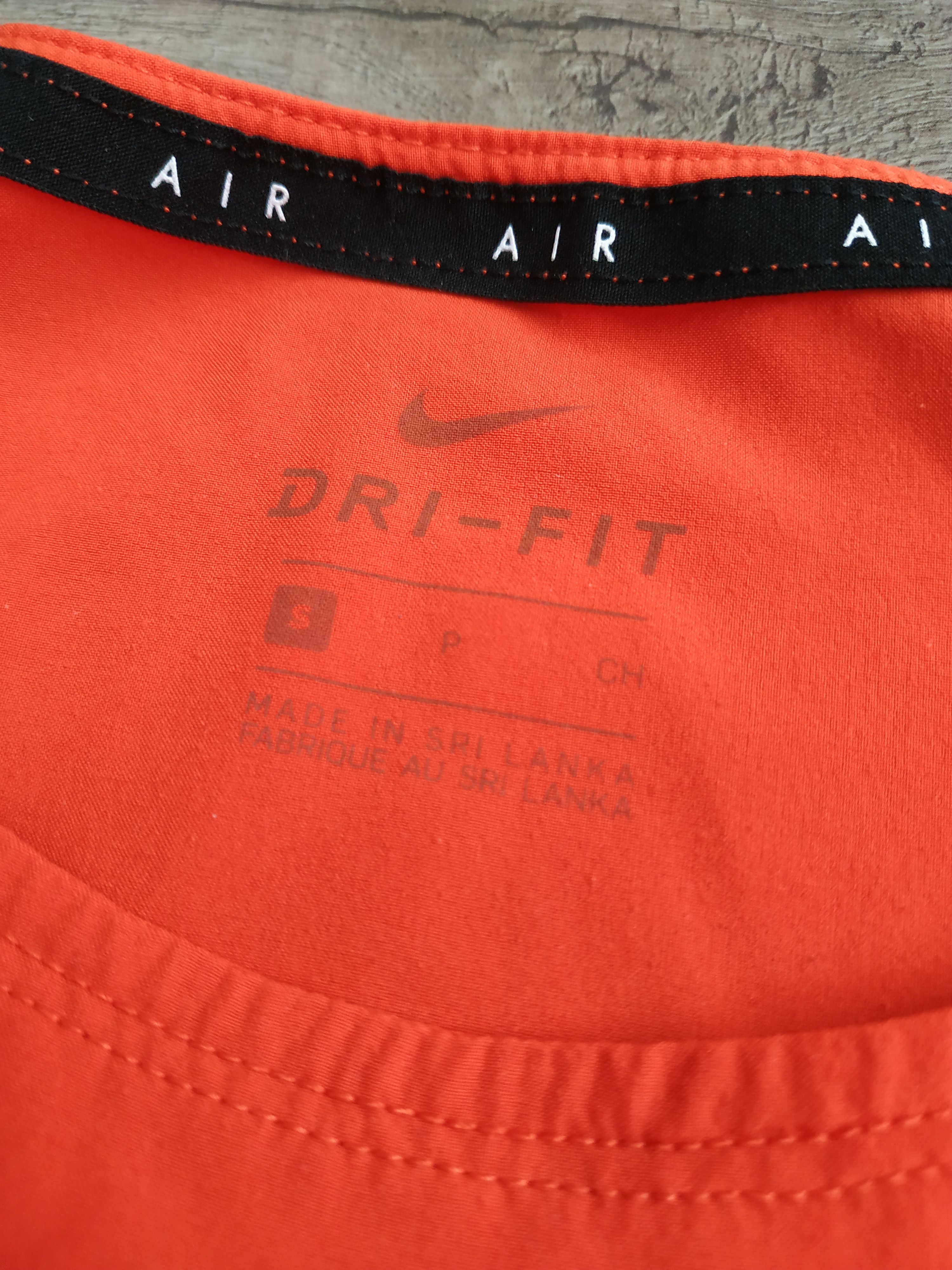 Nike Nike Dri-Fit Women's Reflective Training T-shirt Top, SMALL Size S / US 4 / IT 40 - 9 Thumbnail