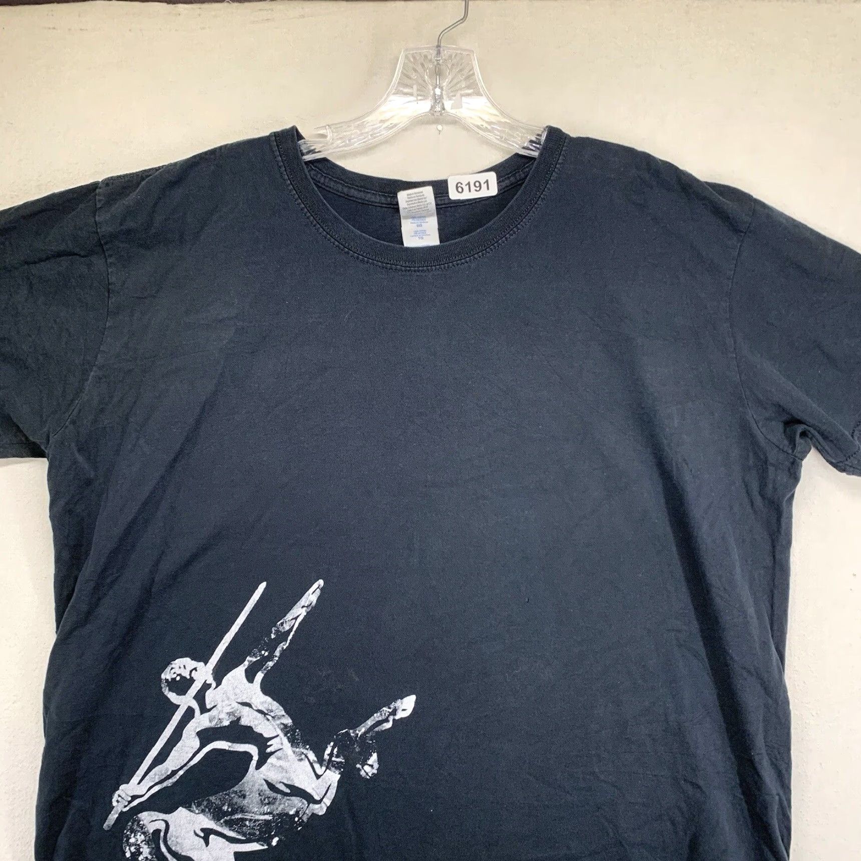 Gildan VINTAGE Gildan Remy Martin Fine Champagne Cognac T-Shirt Unisex Adult XL Black Graphic Print Classic Car Band Logo Size US XL / EU 56 / 4 - 7 Thumbnail