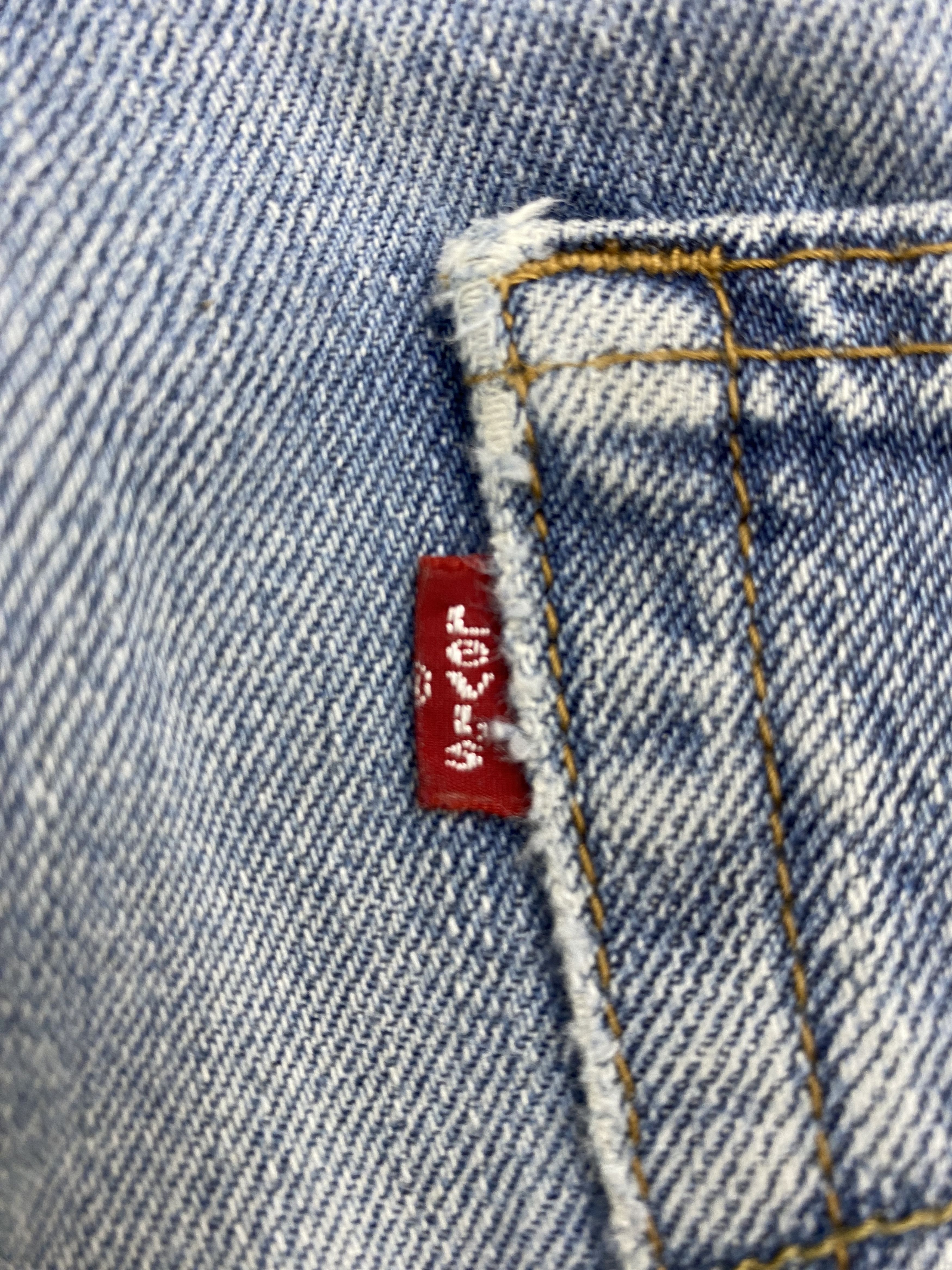 Levi's × Vintage Faded Blue Vintage Levis 550 Distressed Jeans Size US 34 / EU 50 - 6 Thumbnail