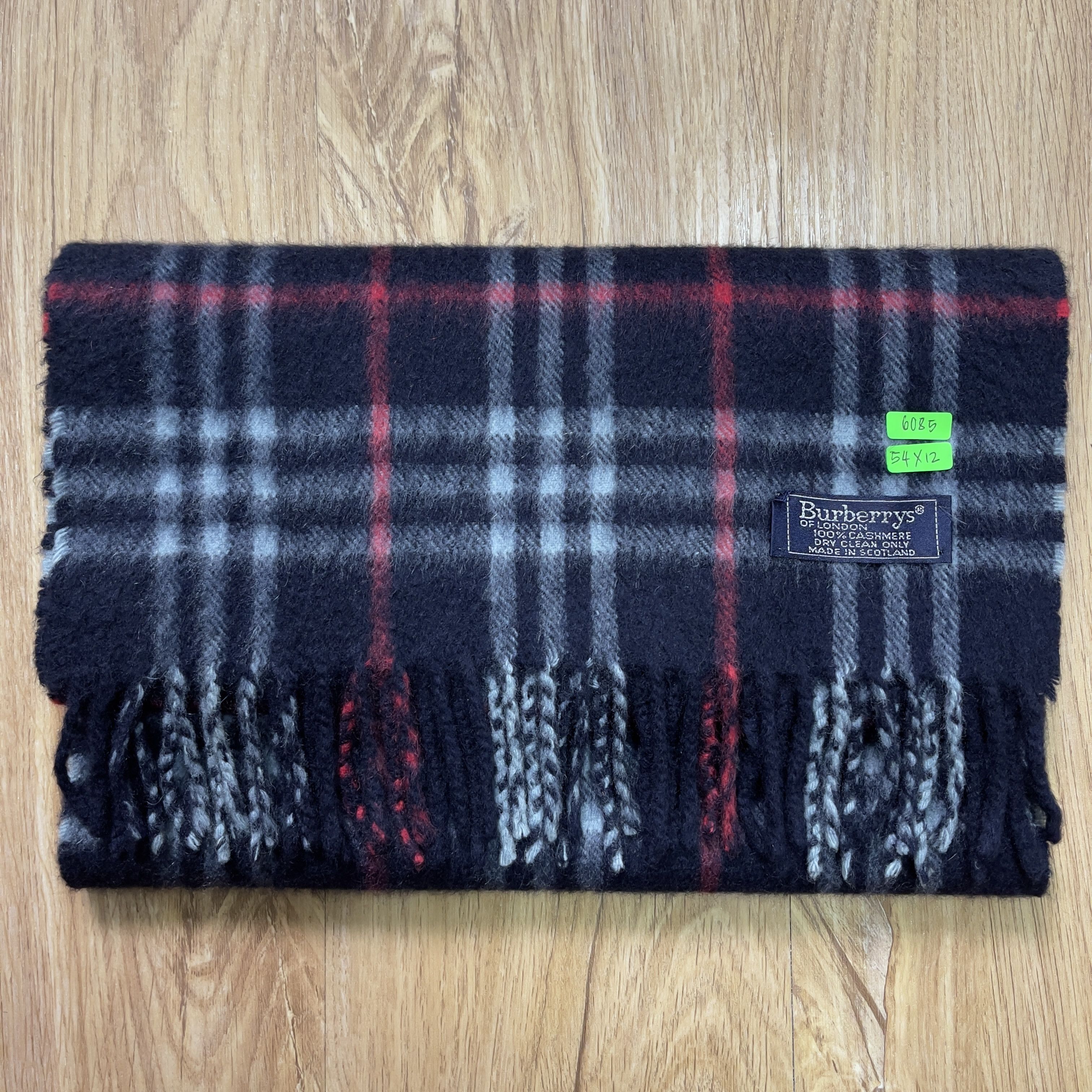 Burberry Vintage Burberry Scarf / Muffler - 6085 Size ONE SIZE - 9 Thumbnail