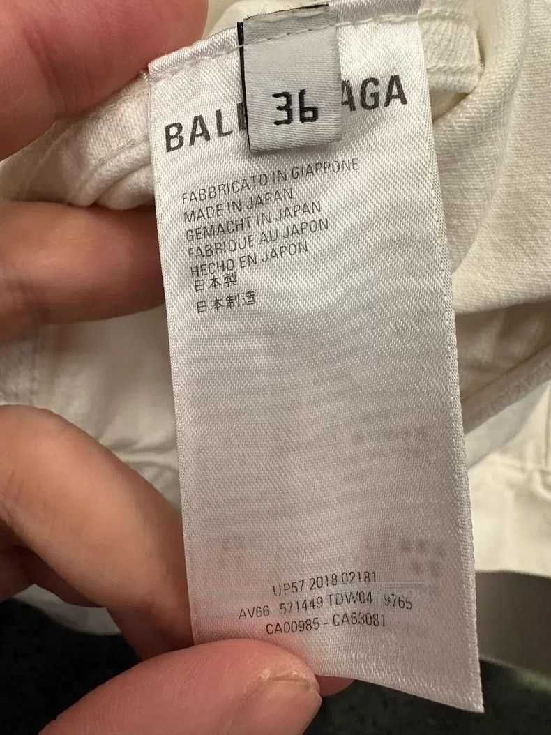 Balenciaga Balenciaga Back Embroidered Logo Denim Jacket Size XS / US 0-2 / IT 36-38 - 4 Thumbnail