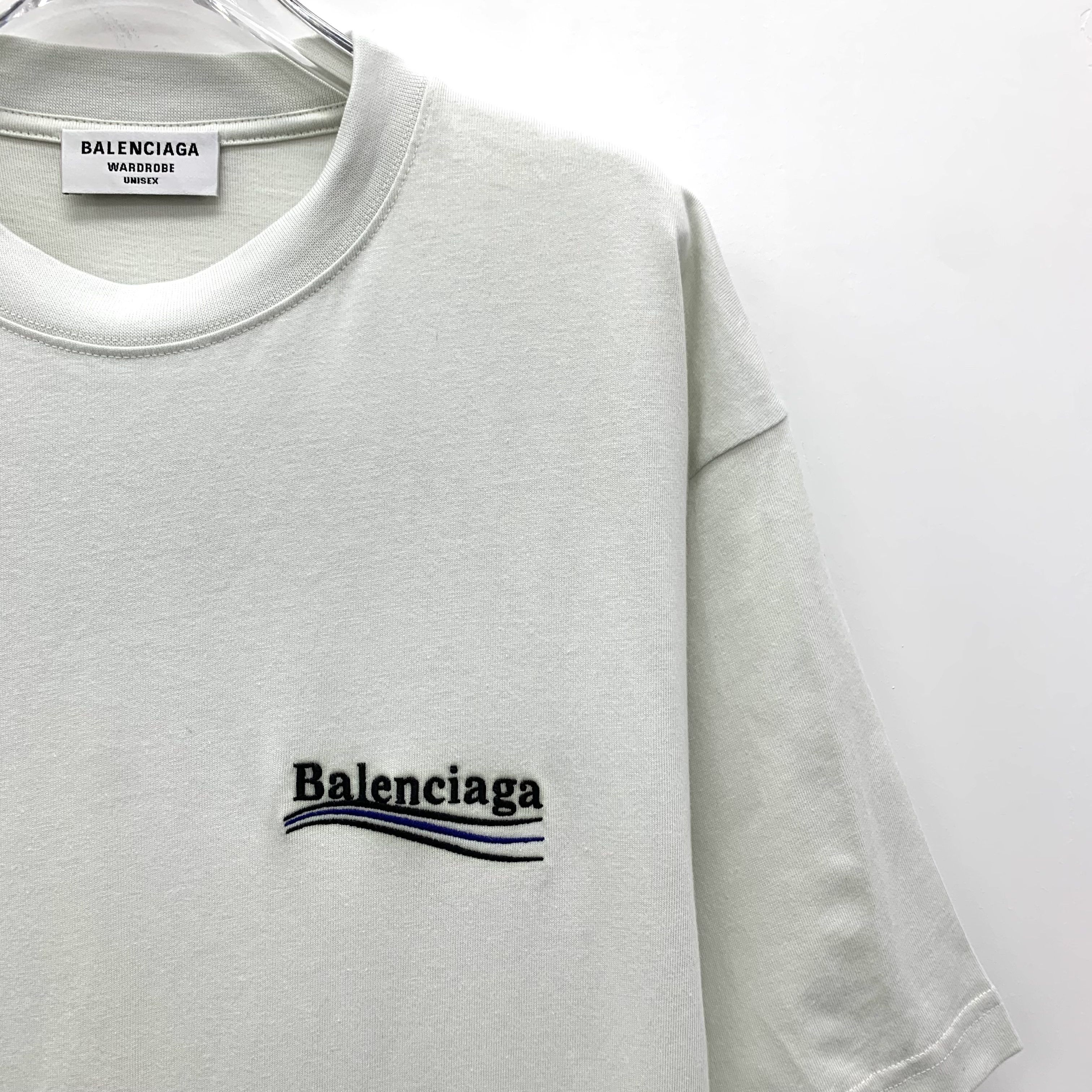 Balenciaga CM0242 Balenciaga Mens White Short-Sleeve T-Shirt Size US XS / EU 42 / 0 - 3 Thumbnail