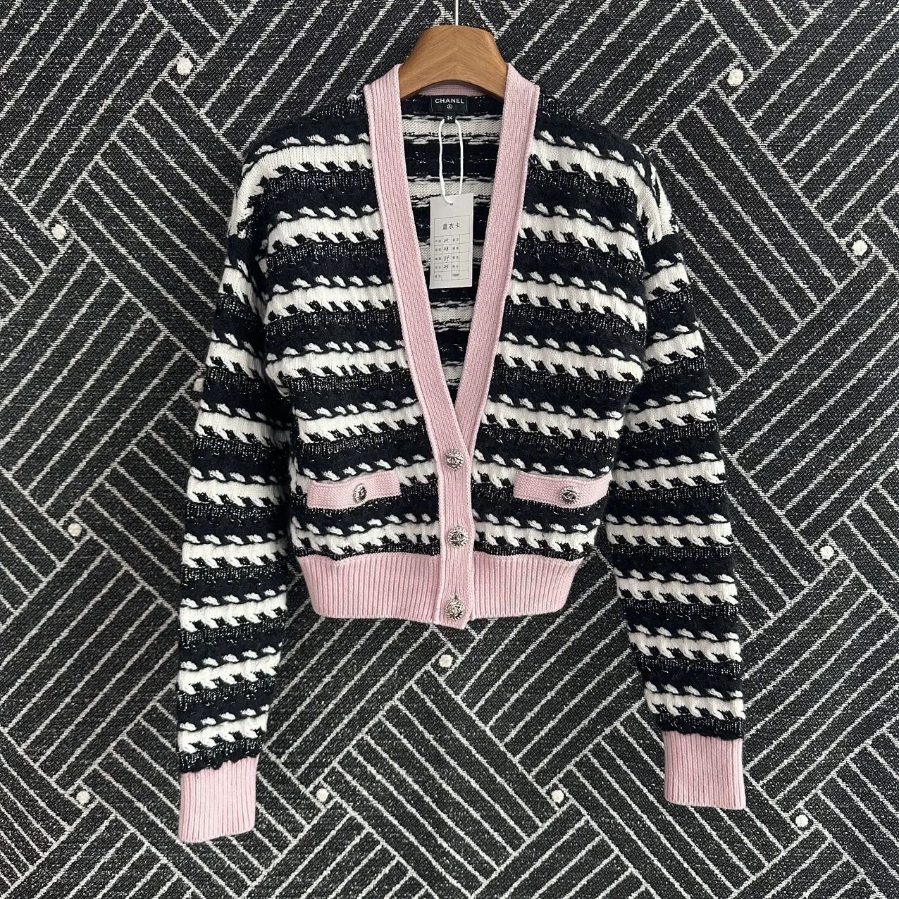 Chanel CHANEL 22B Pink Striped Cardigan (Haute Metiers d'Art) 34 Size XS / US 0-2 / IT 36-38 - 1 Thumbnail