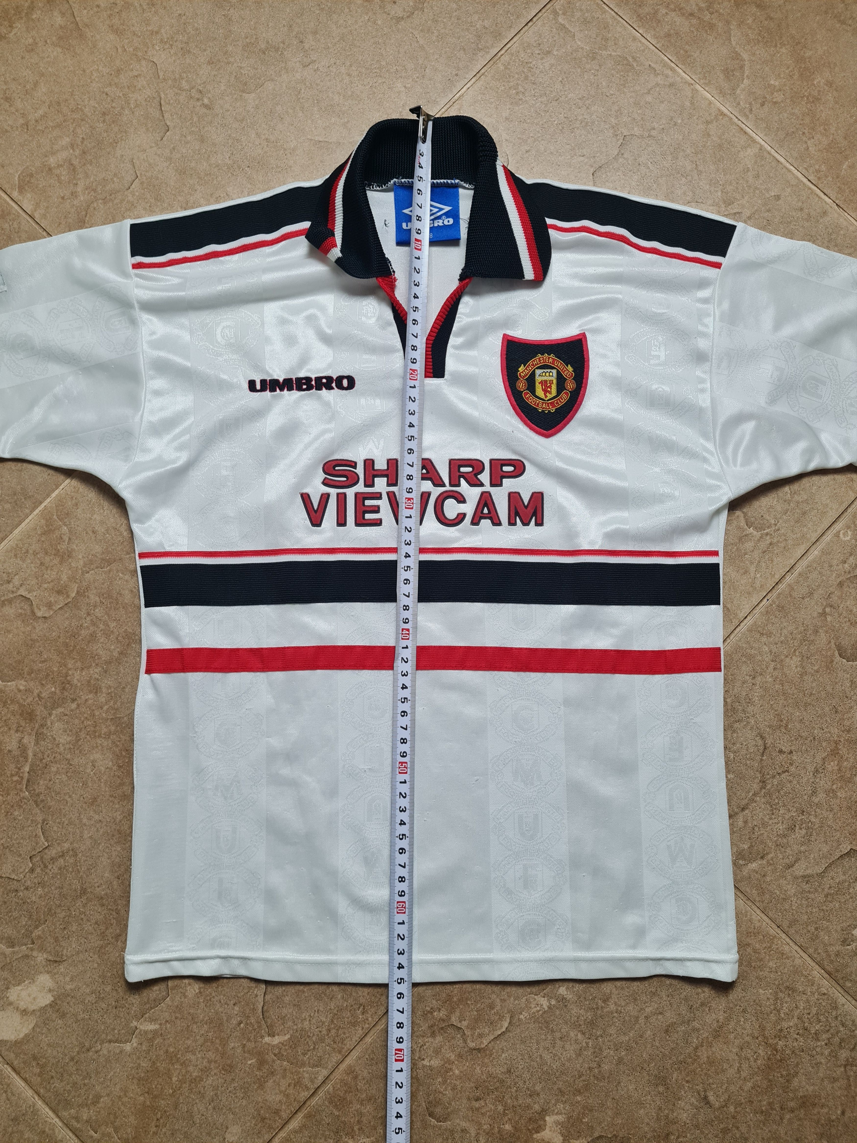 Umbro Manchester United Away Football Shirt 1997 – 1999 Size US S / EU 44-46 / 1 - 4 Thumbnail