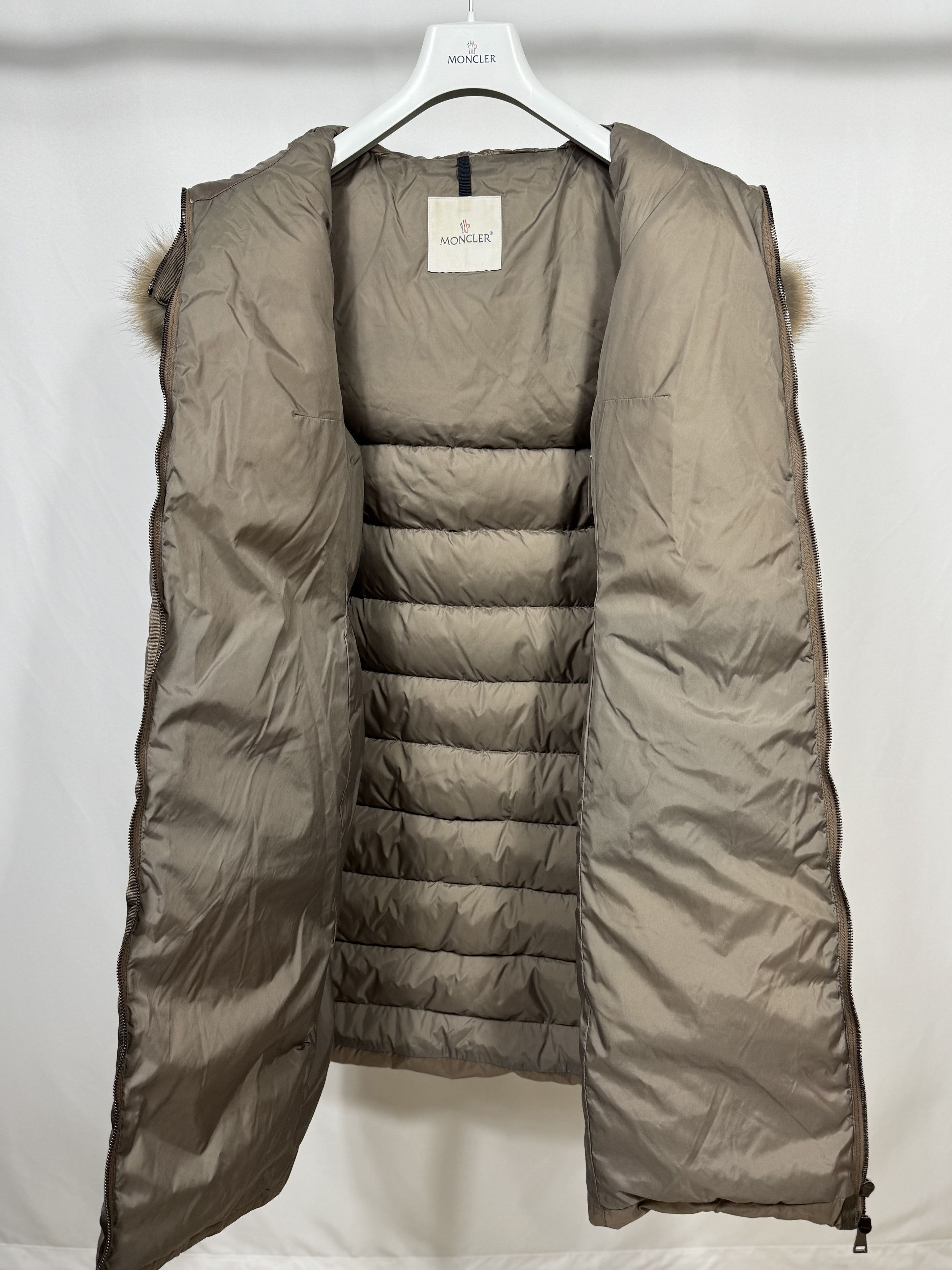 Moncler Moncler Tinivel Ladies Fur Jacket Size M / US 6-8 / IT 42-44 - 7 Thumbnail
