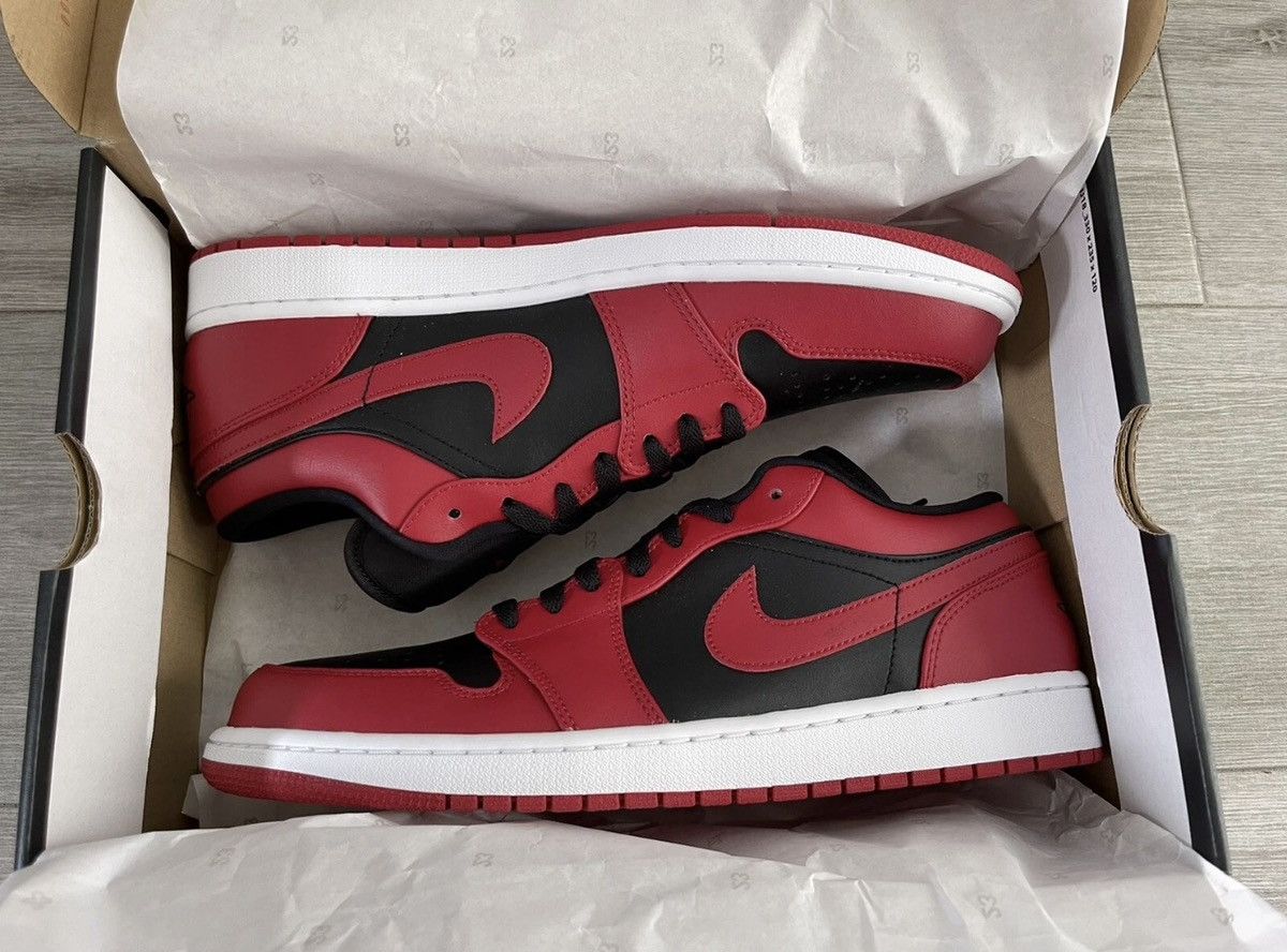Jordan Brand Air Jordan 1 Low Reverse Bred Gym Red Black White Size 12 Size US 12 / EU 45 - 3 Thumbnail