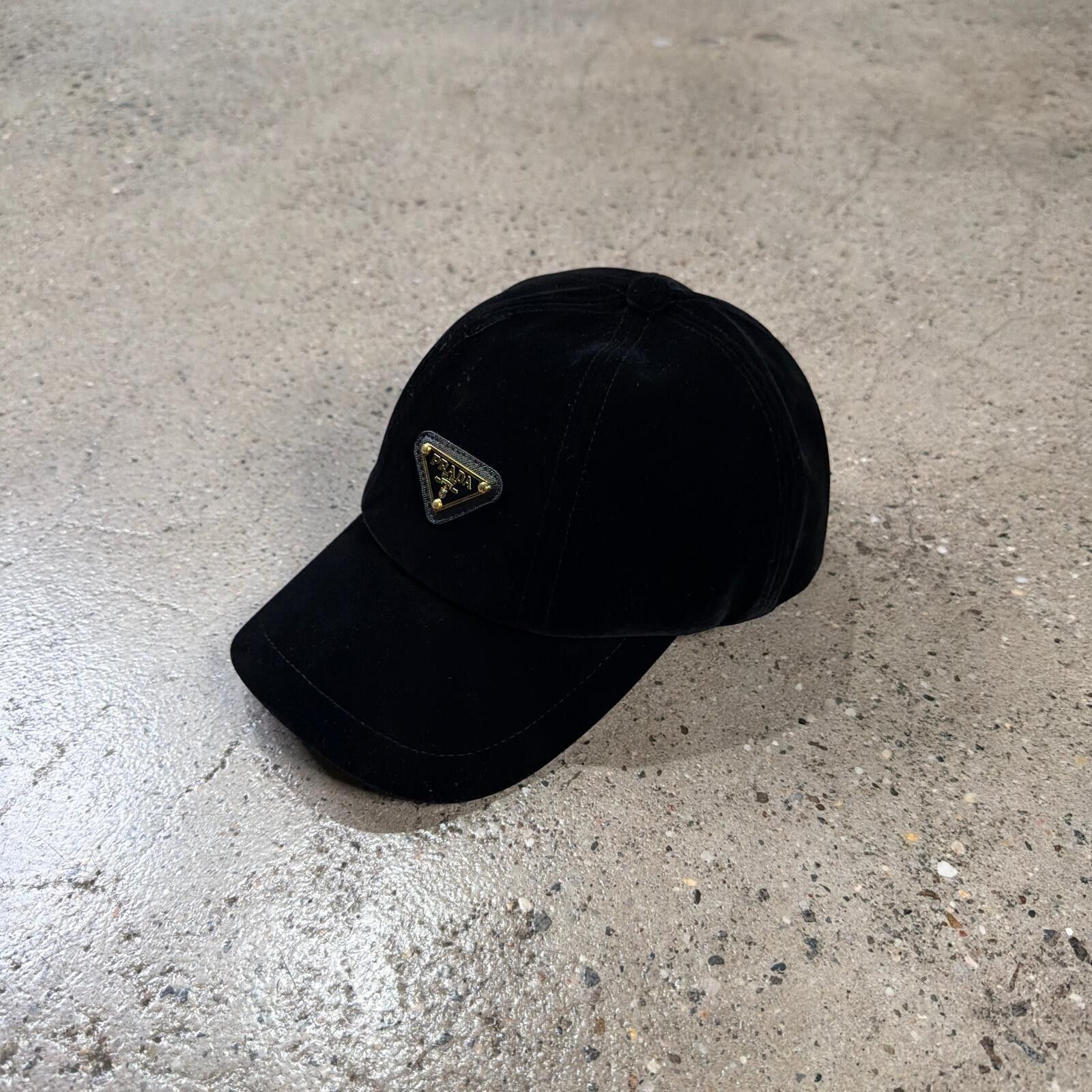 Prada Prada Velvet Baseball Cap Size ONE SIZE - 1 Thumbnail