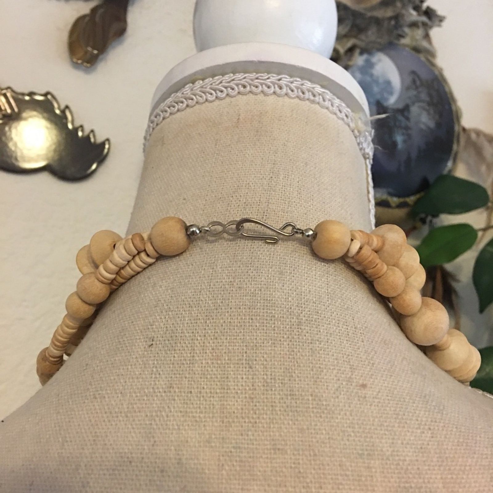 Vintage Vintage triple strand wood bead choker necklace Size ONE SIZE - 5 Thumbnail